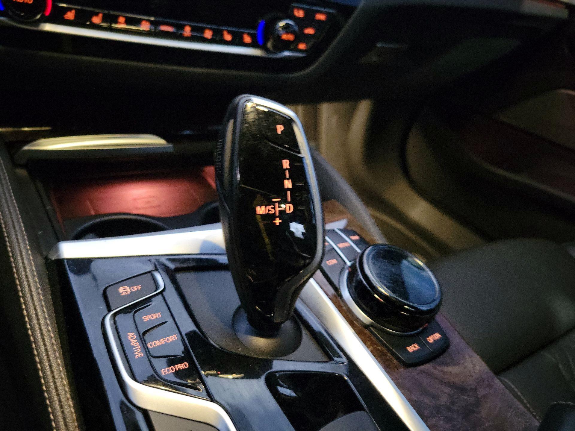 Thumbnail: 2019 BMW 5 Series - 18