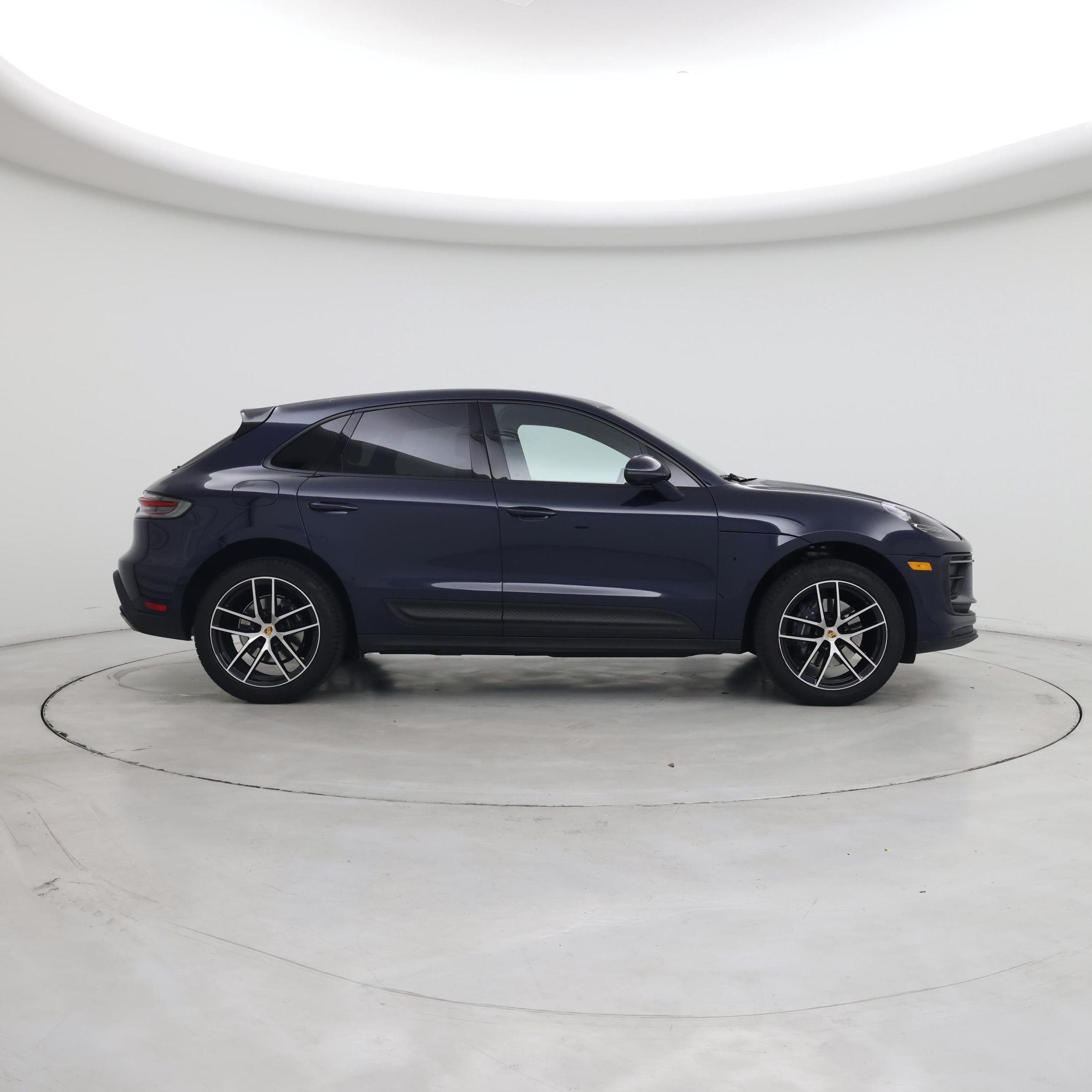 Thumbnail: 2022 Porsche Macan - 7