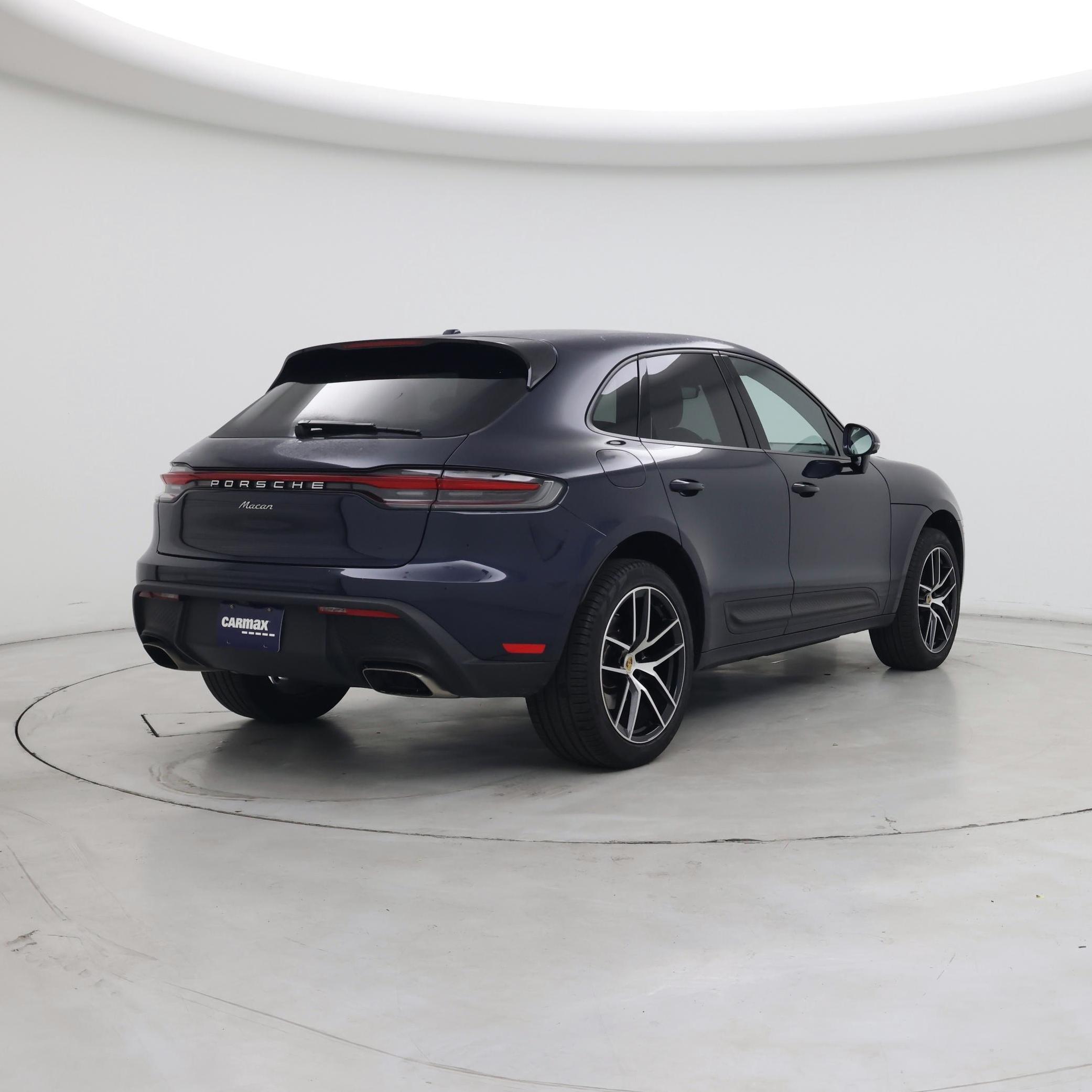 Thumbnail: 2022 Porsche Macan - 8