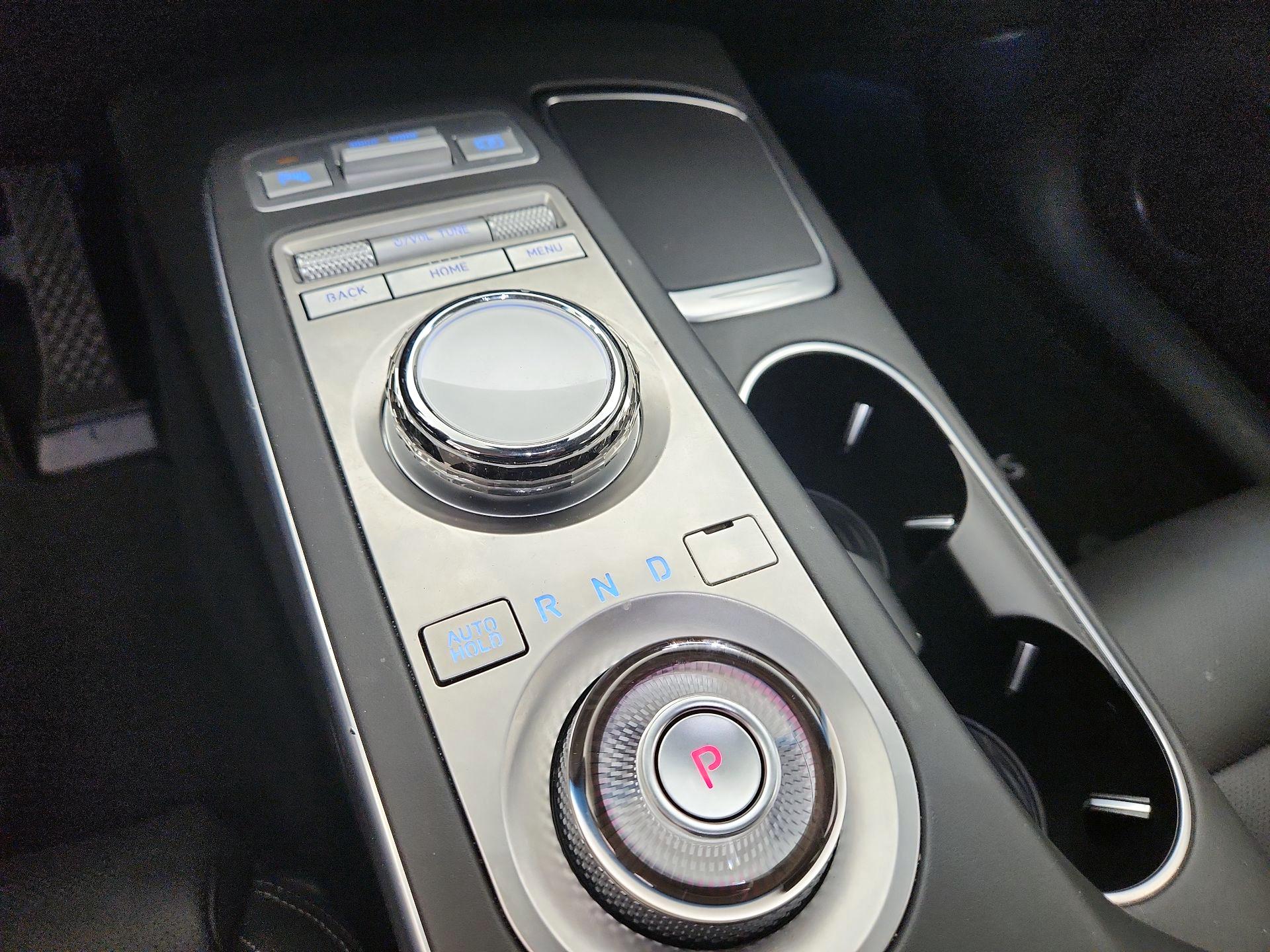 Thumbnail: 2023 Genesis GV70 - 18