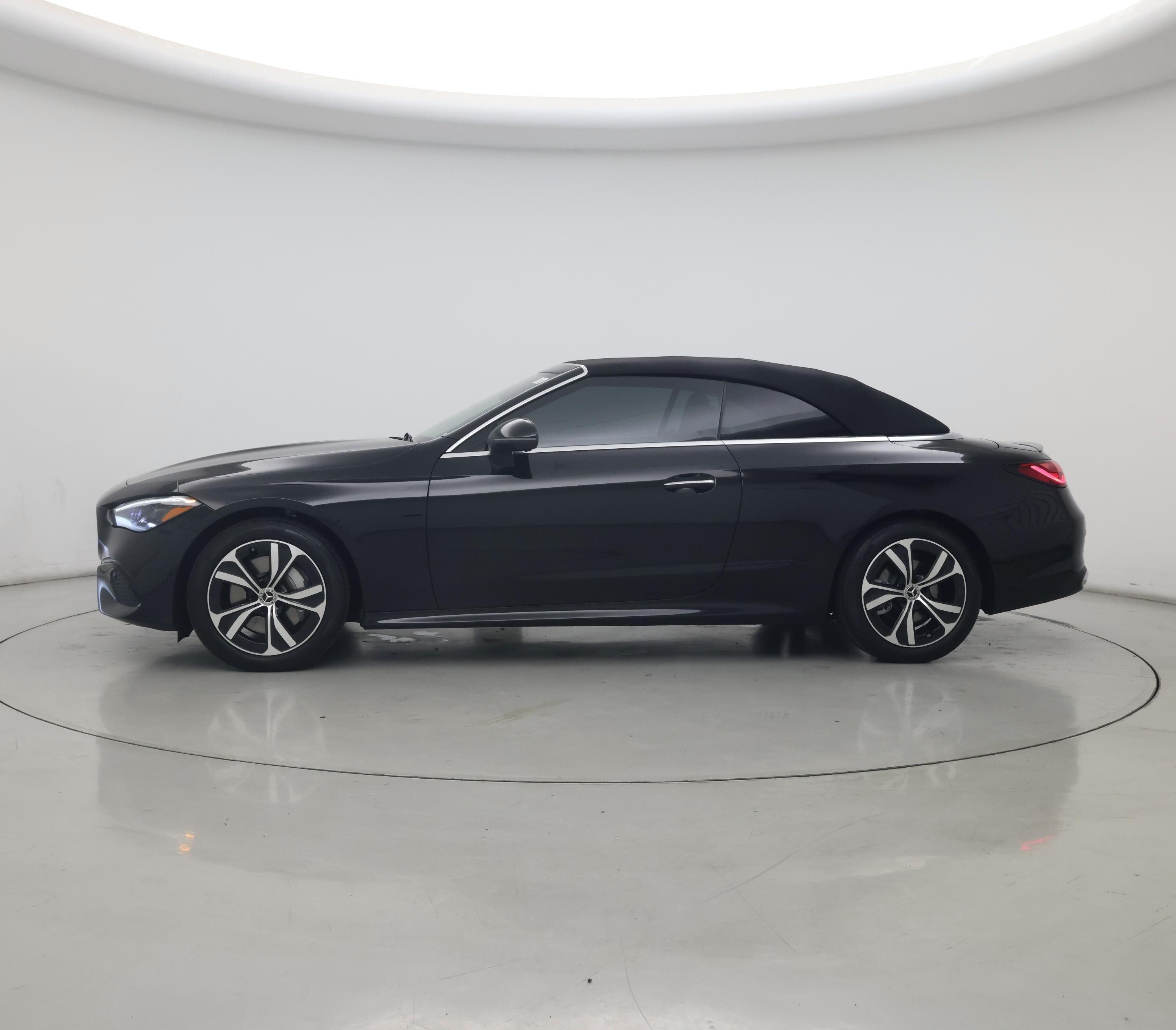 Thumbnail: 2025 Mercedes-Benz CLE - 3