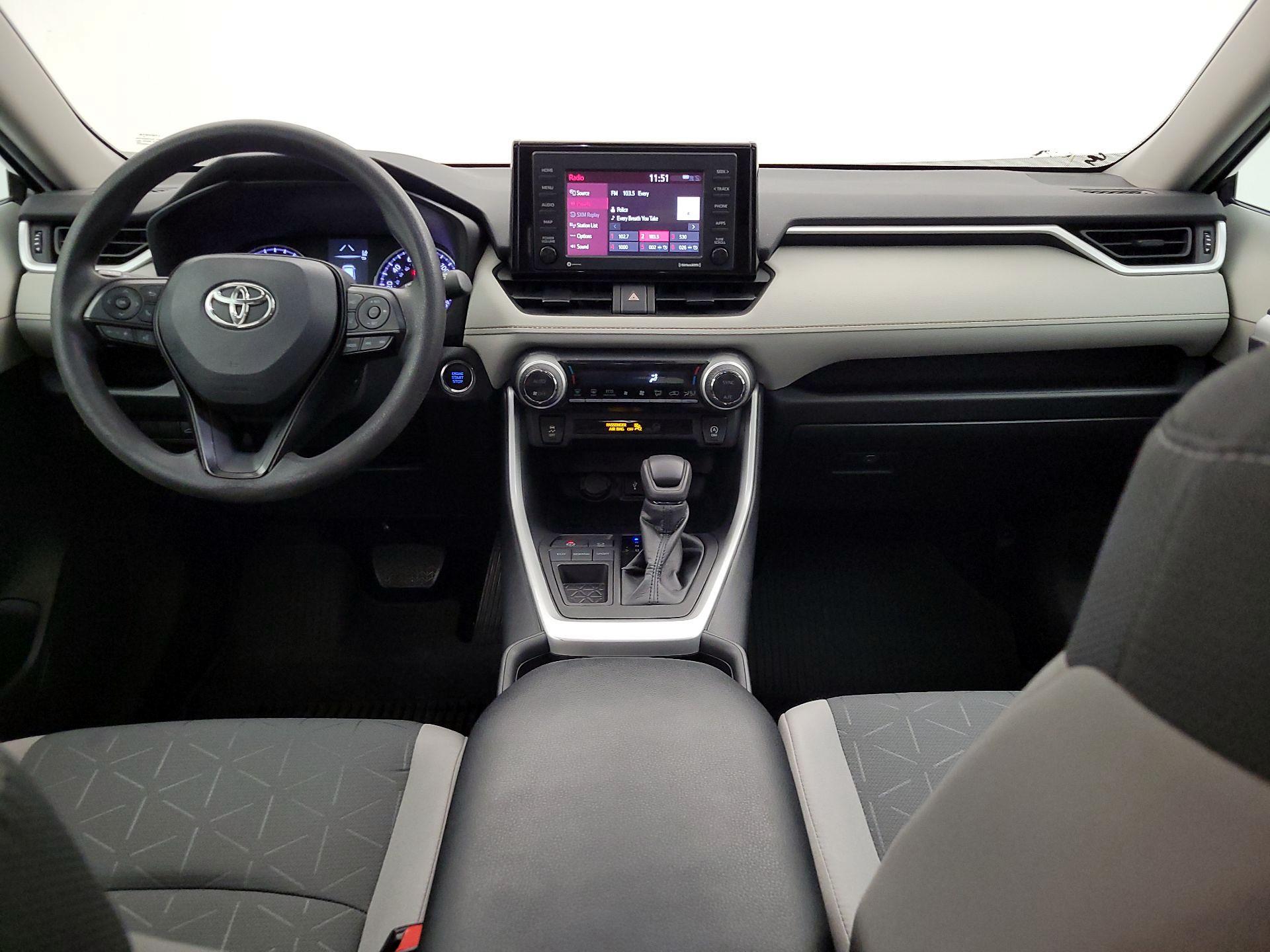 Thumbnail: 2022 Toyota RAV4 - 9