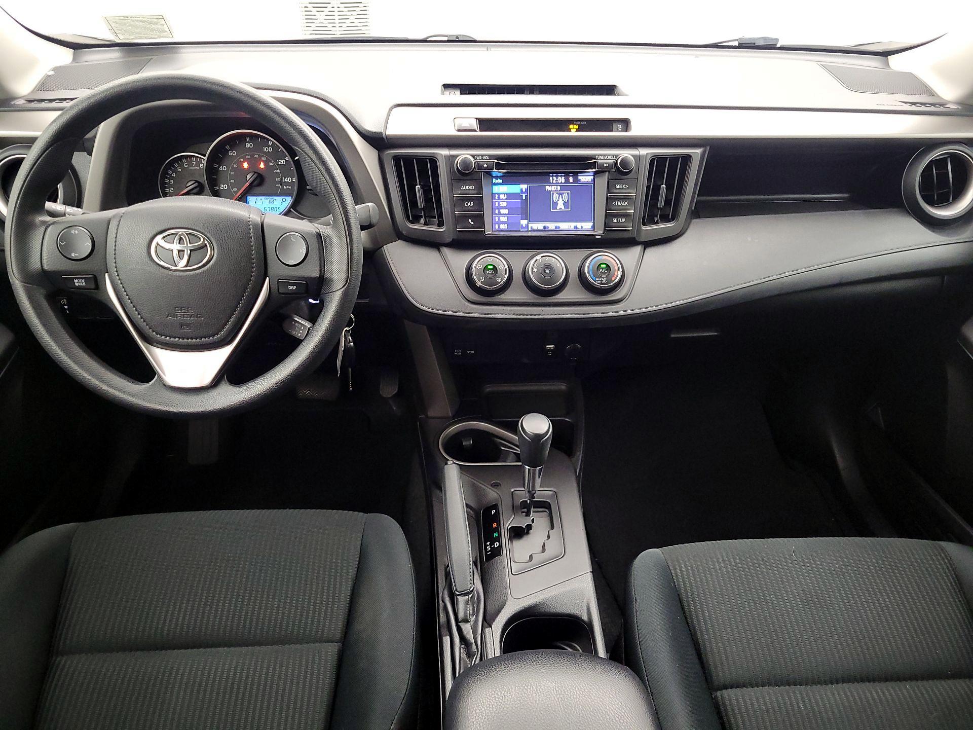 Thumbnail: 2016 Toyota RAV4 - 9