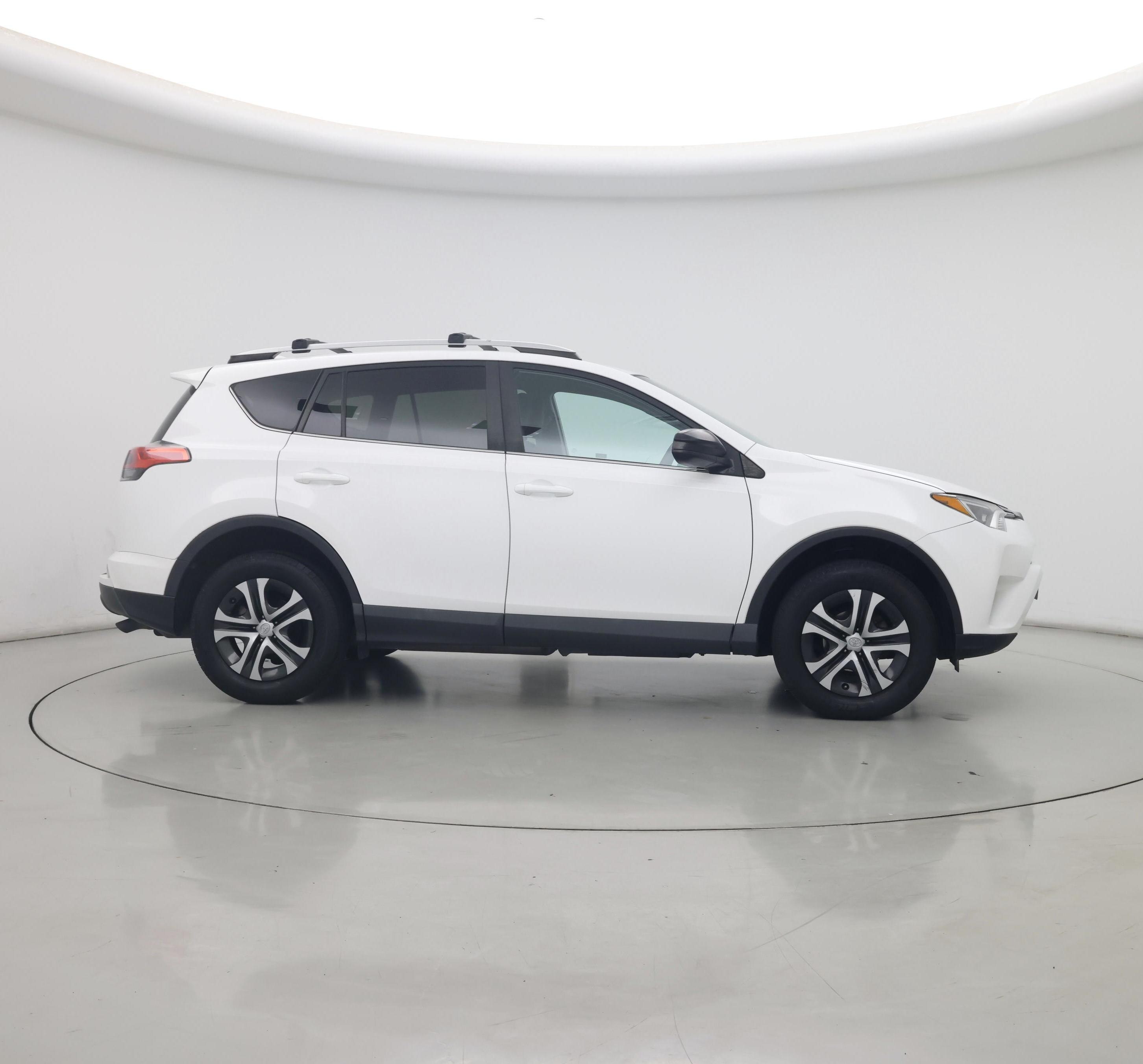 Thumbnail: 2016 Toyota RAV4 - 7