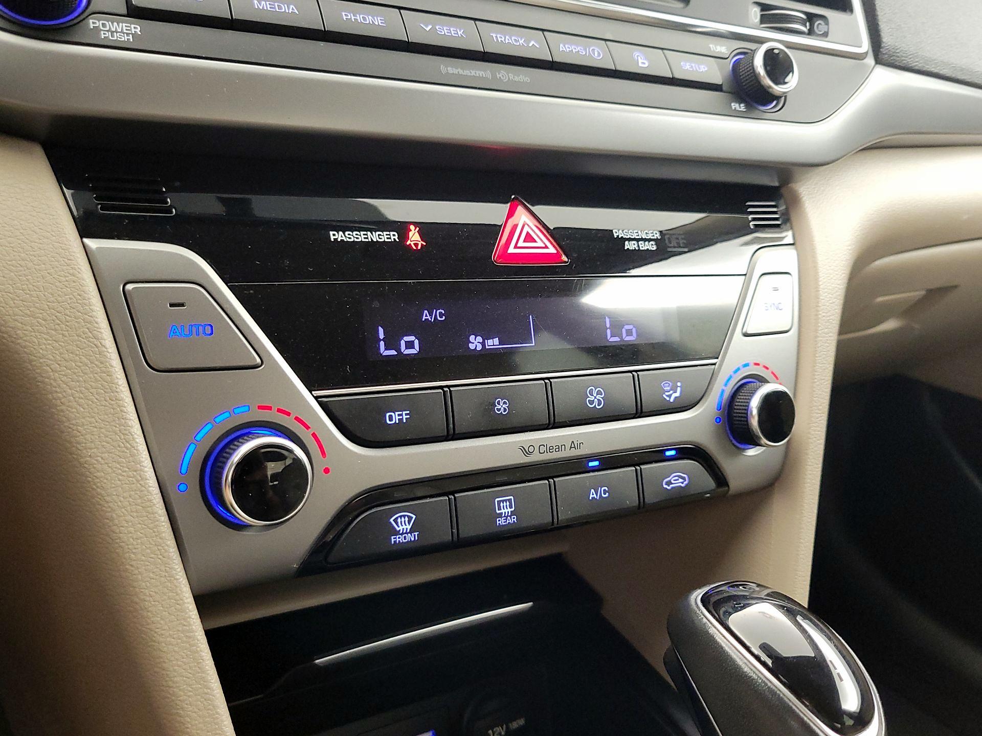 Thumbnail: 2017 Hyundai Elantra - 16