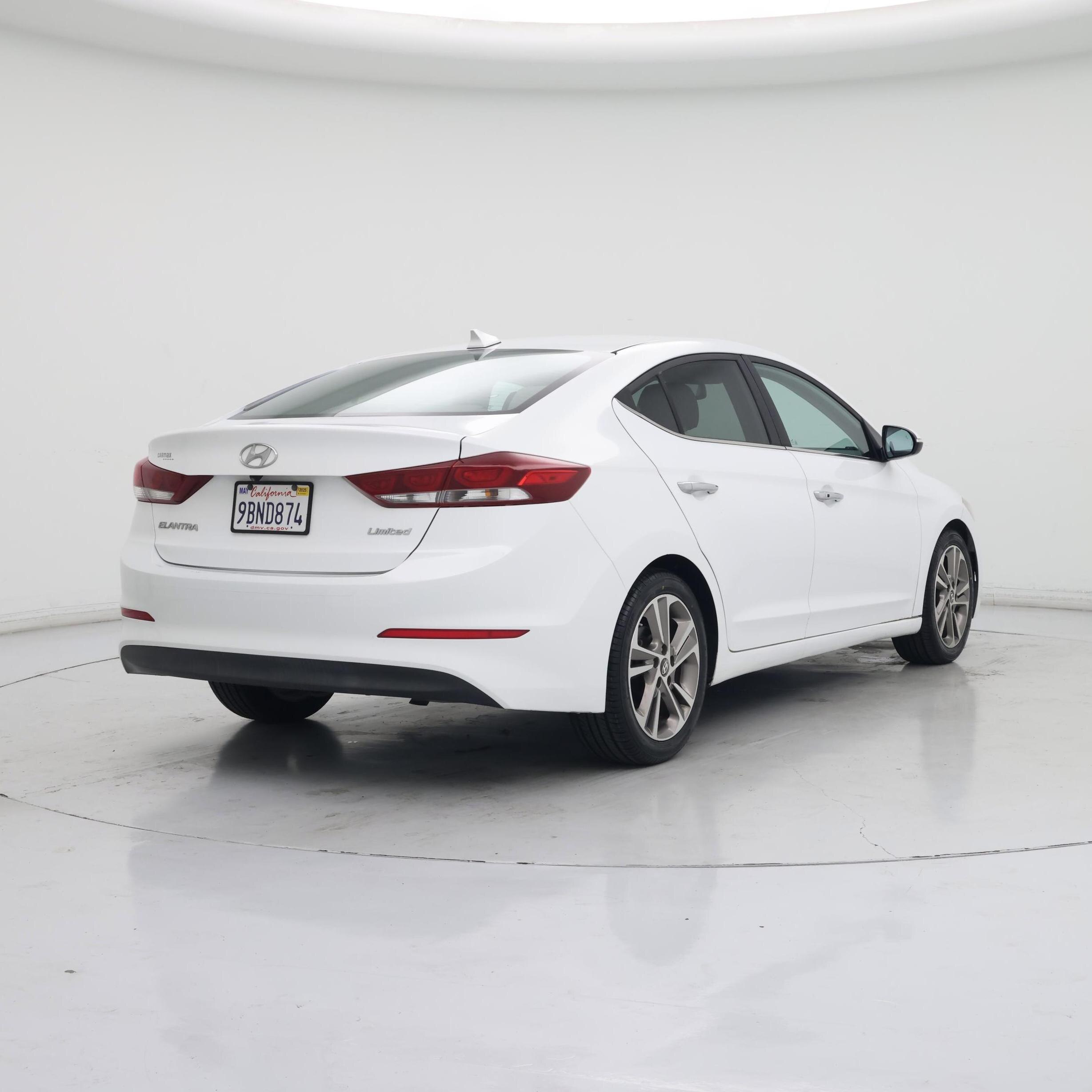 Thumbnail: 2017 Hyundai Elantra - 8