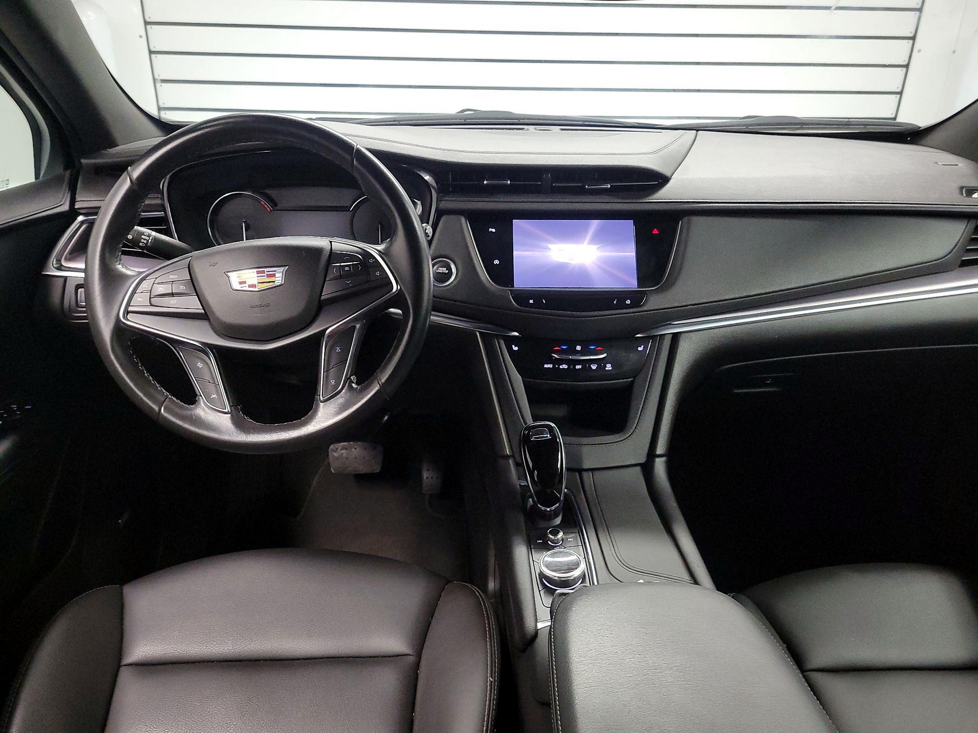 Thumbnail: 2022 Cadillac XT5 - 9