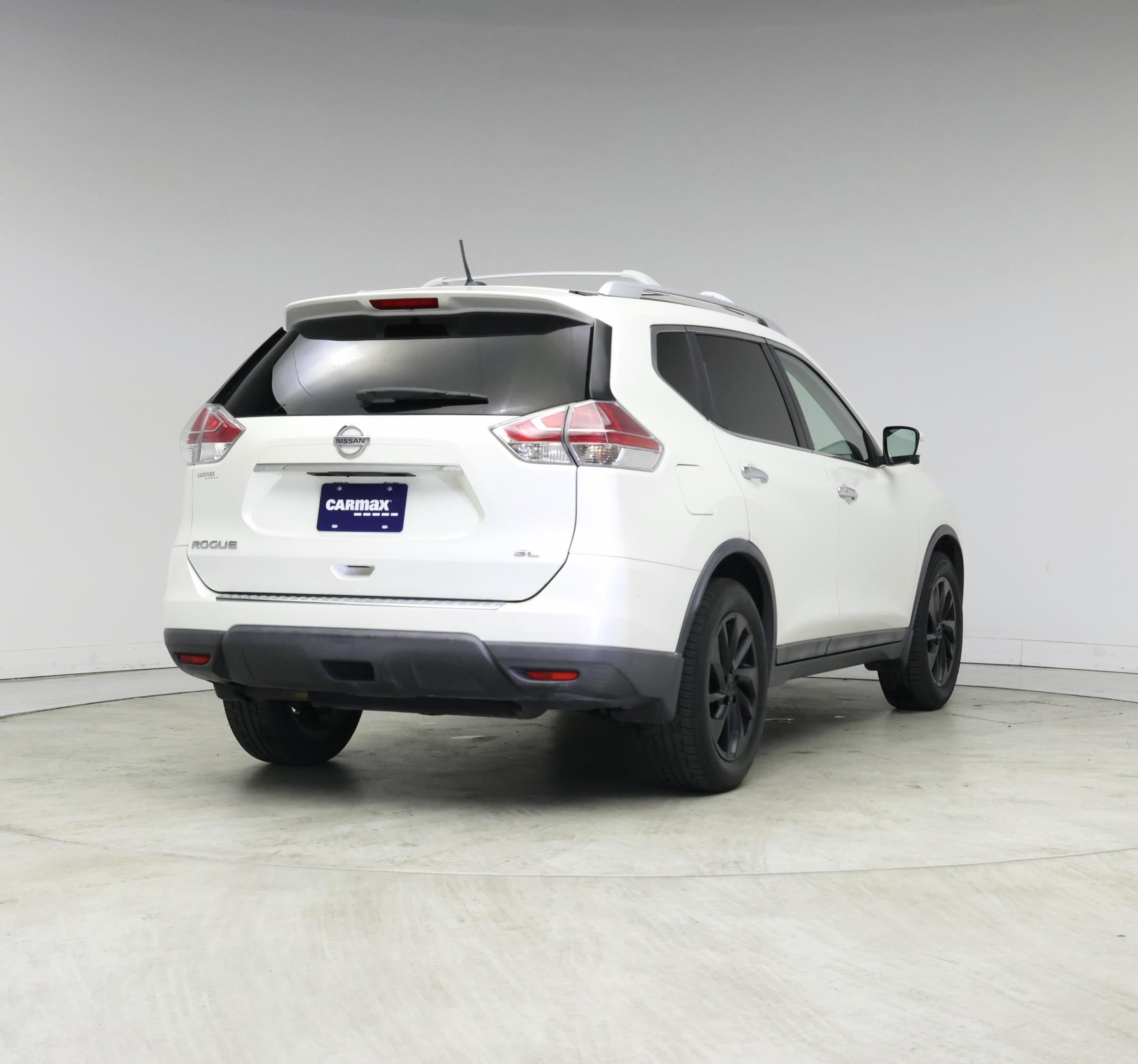 Thumbnail: 2015 Nissan Rogue - 8