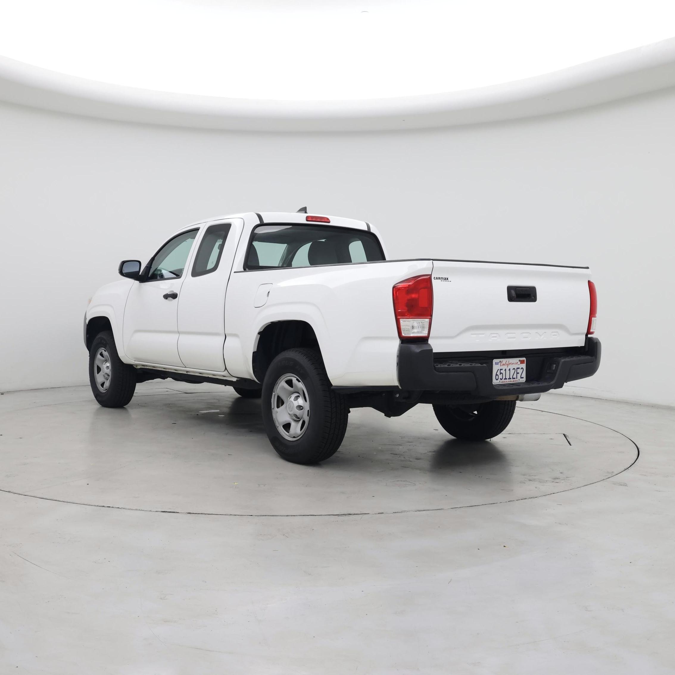 Thumbnail: 2017 Toyota Tacoma - 2