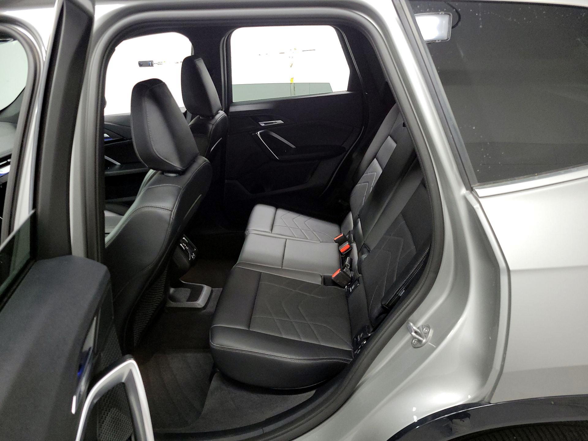 Thumbnail: 2024 BMW X1 - 17