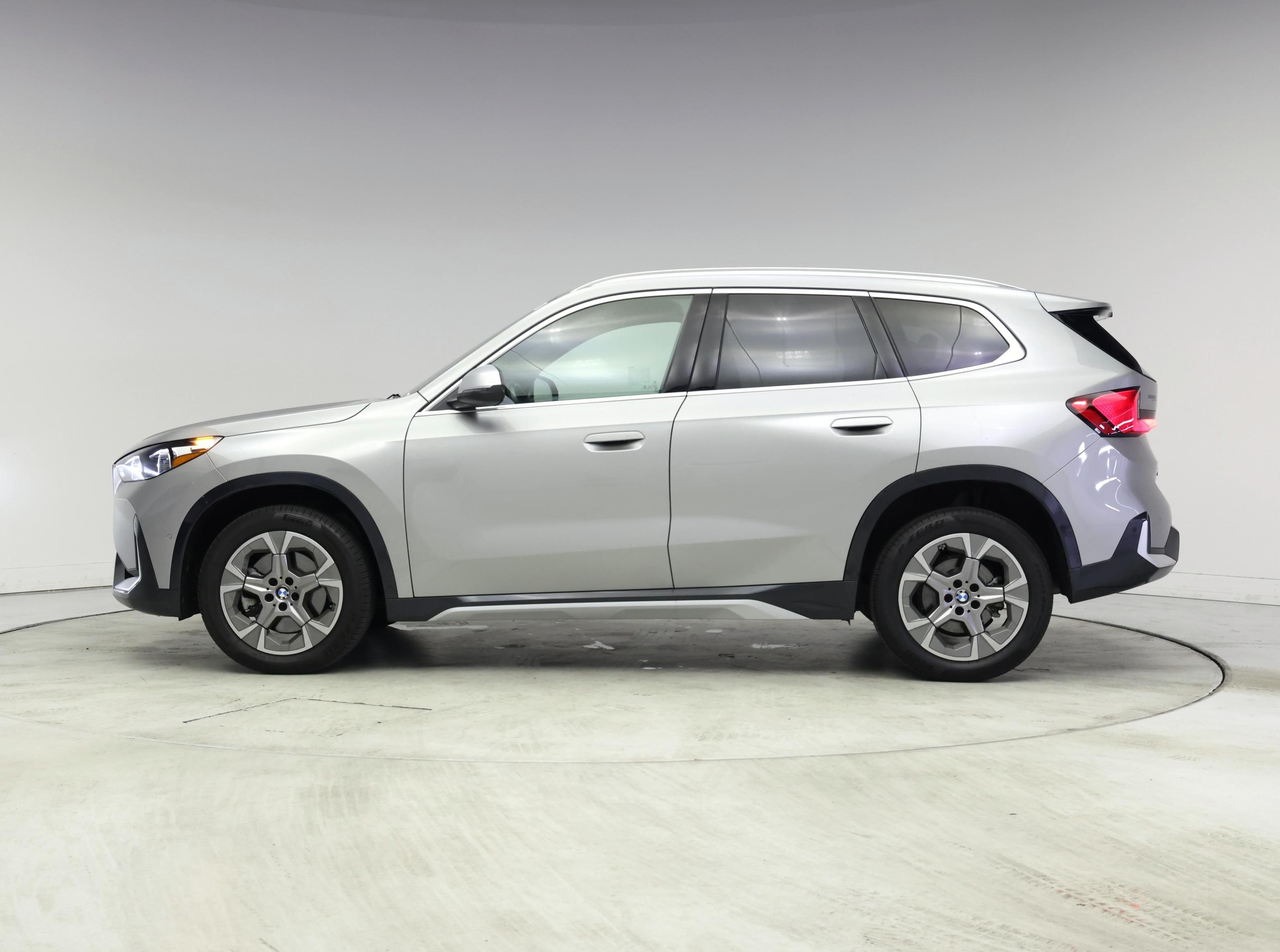 Thumbnail: 2024 BMW X1 - 3