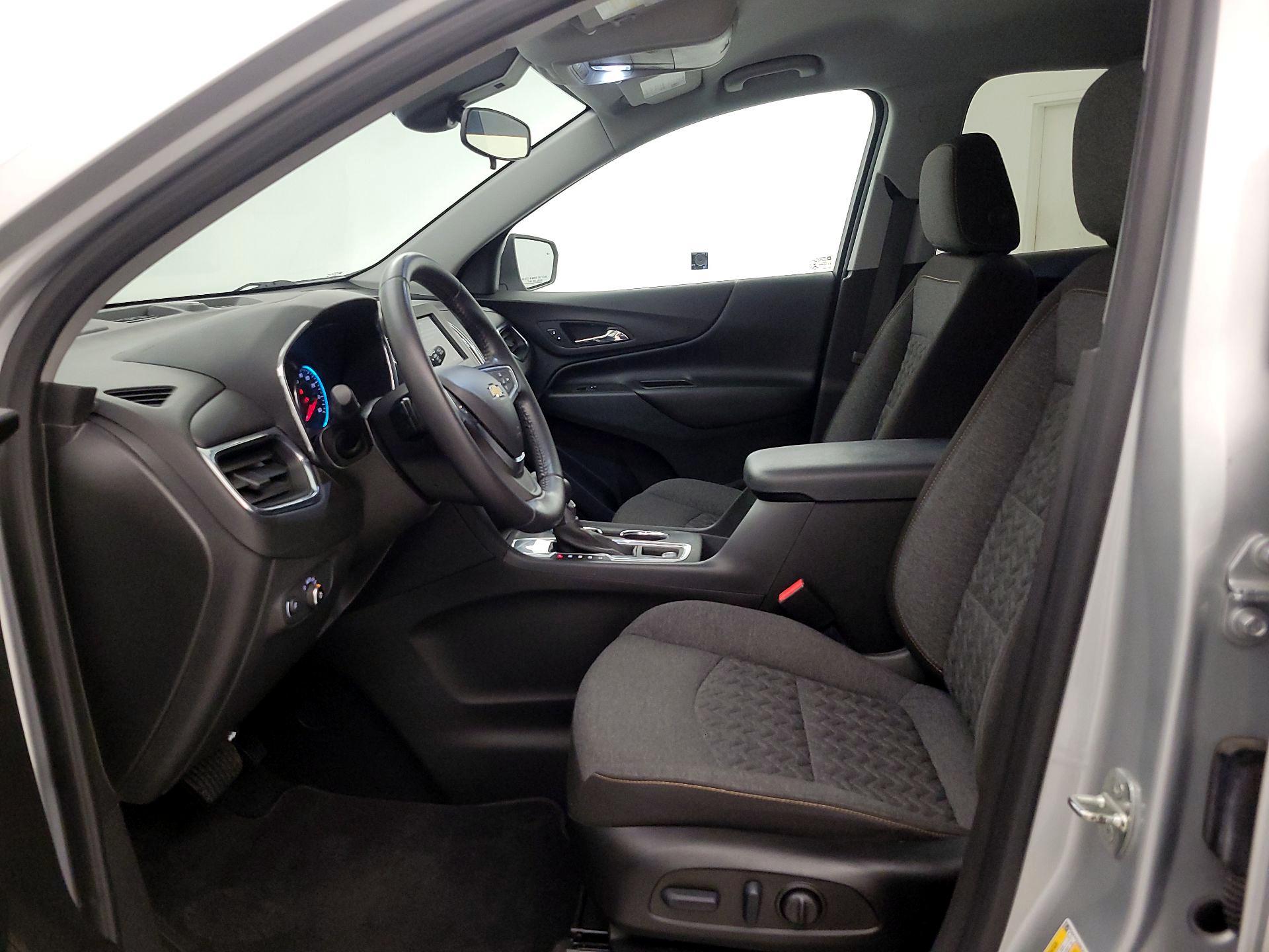 Thumbnail: 2022 Chevrolet Equinox - 11