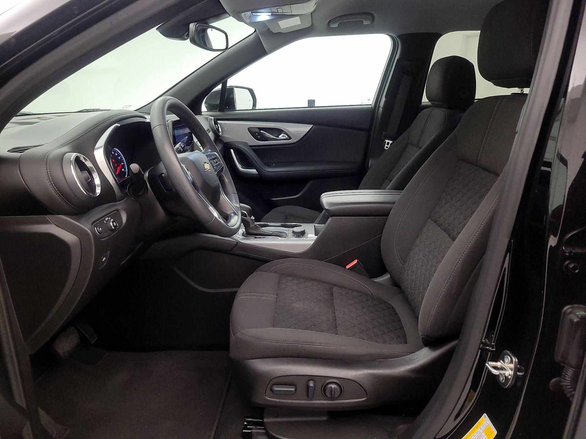 Thumbnail: 2022 Chevrolet Blazer - 11