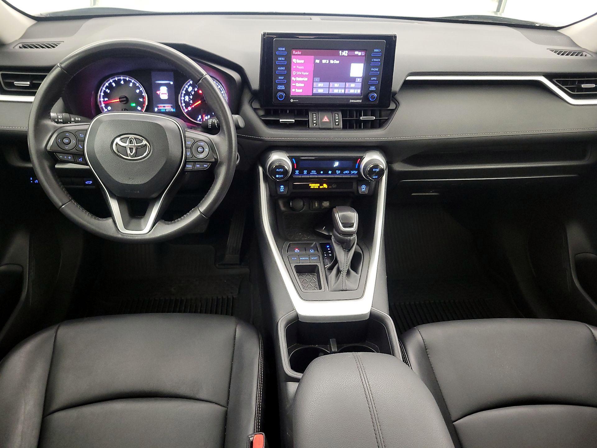 Thumbnail: 2022 Toyota RAV4 - 9