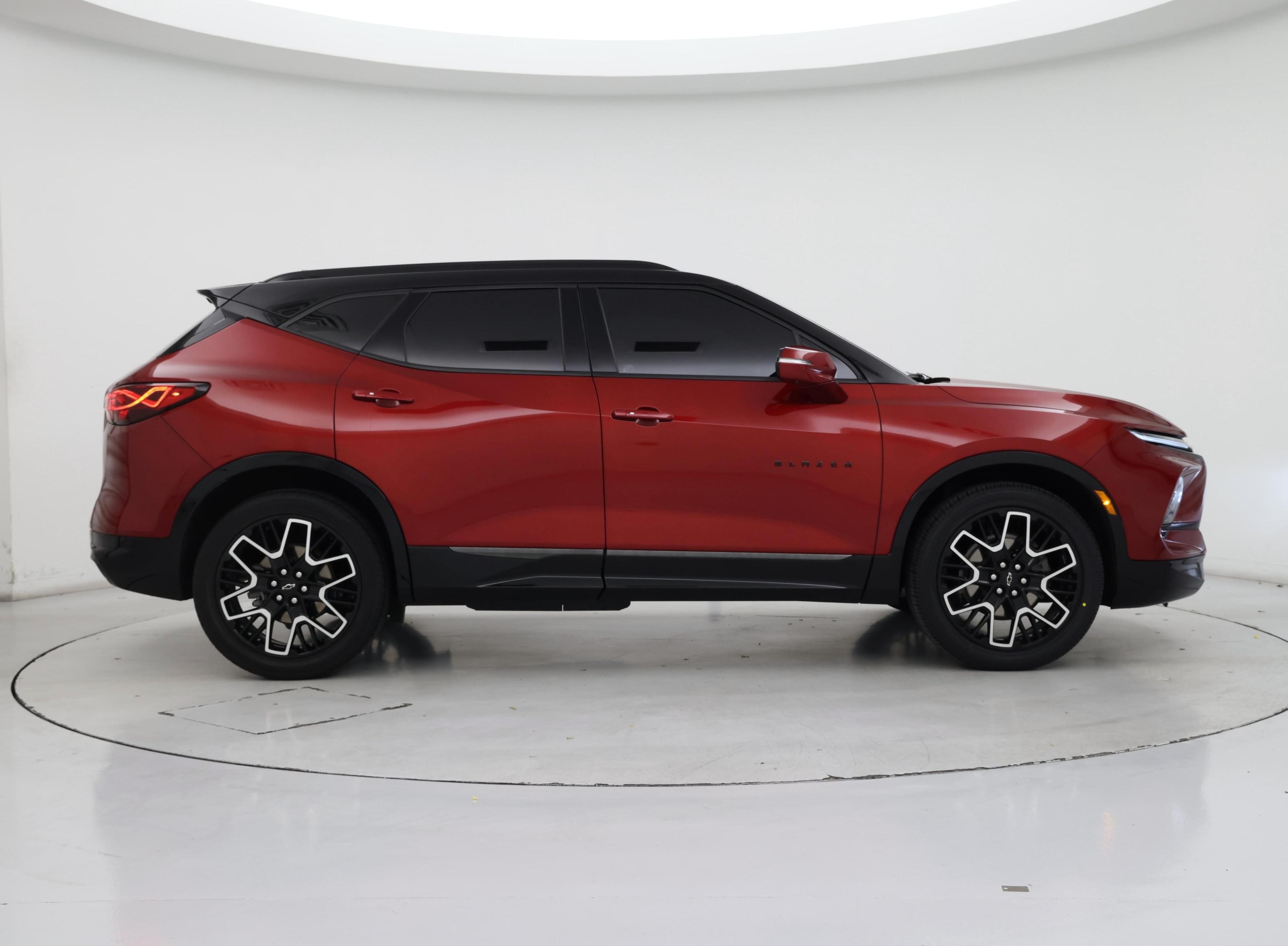 Thumbnail: 2023 Chevrolet Blazer - 7