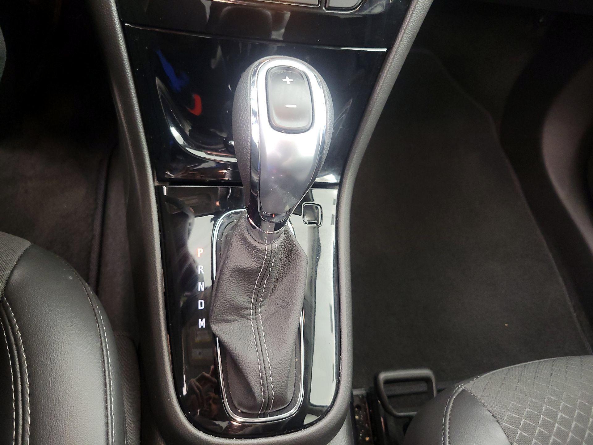 Thumbnail: 2022 Buick Encore - 17