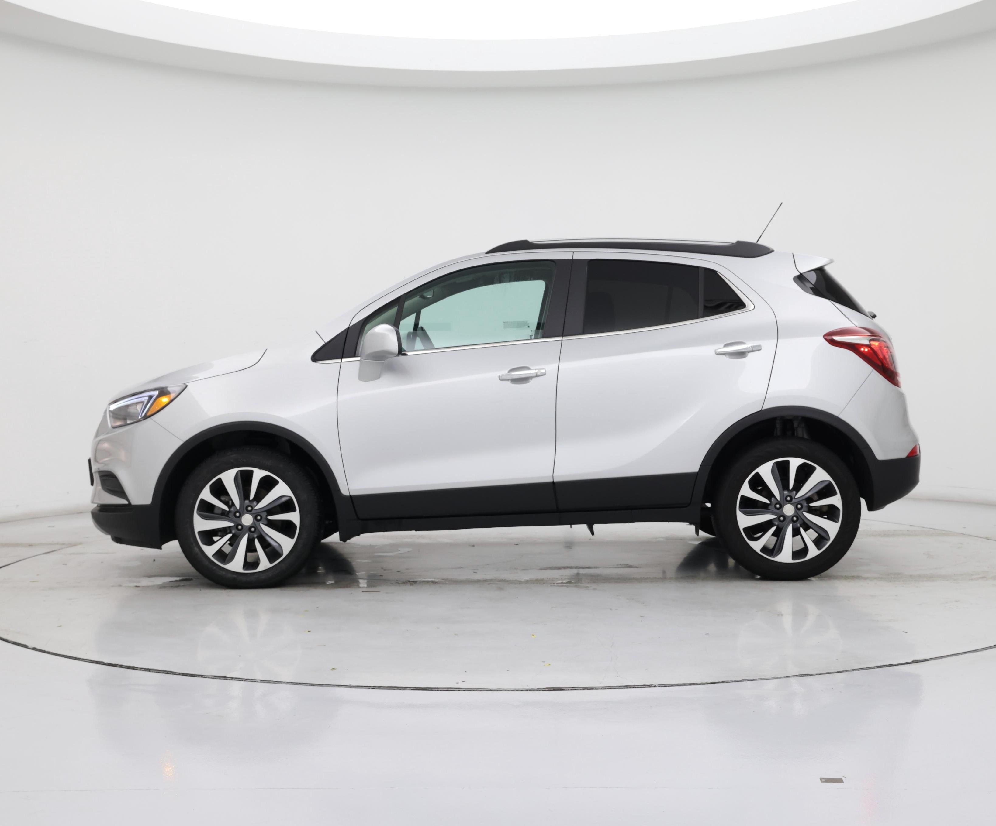 Thumbnail: 2022 Buick Encore - 3