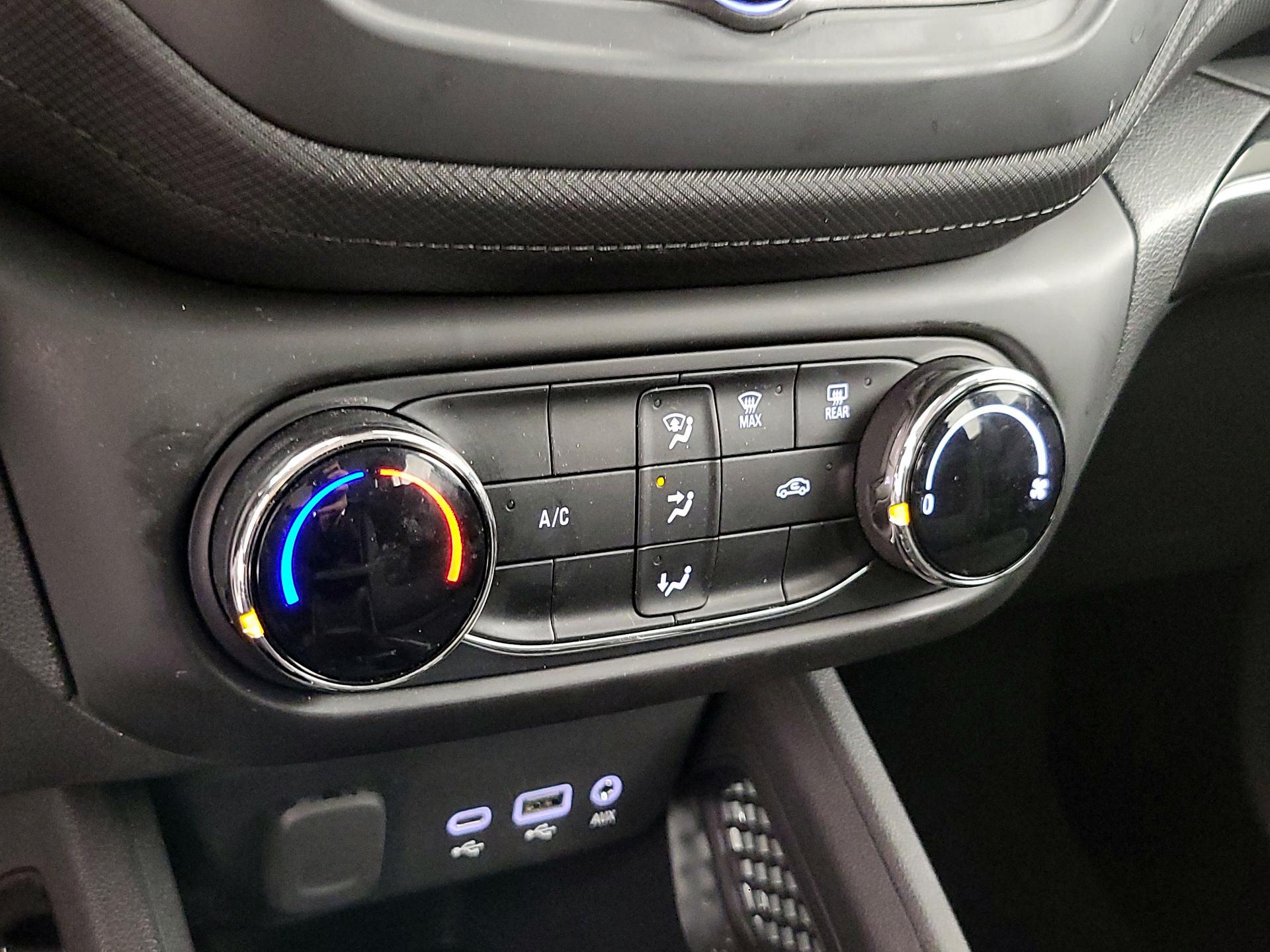Thumbnail: 2023 Chevrolet TrailBlazer - 16