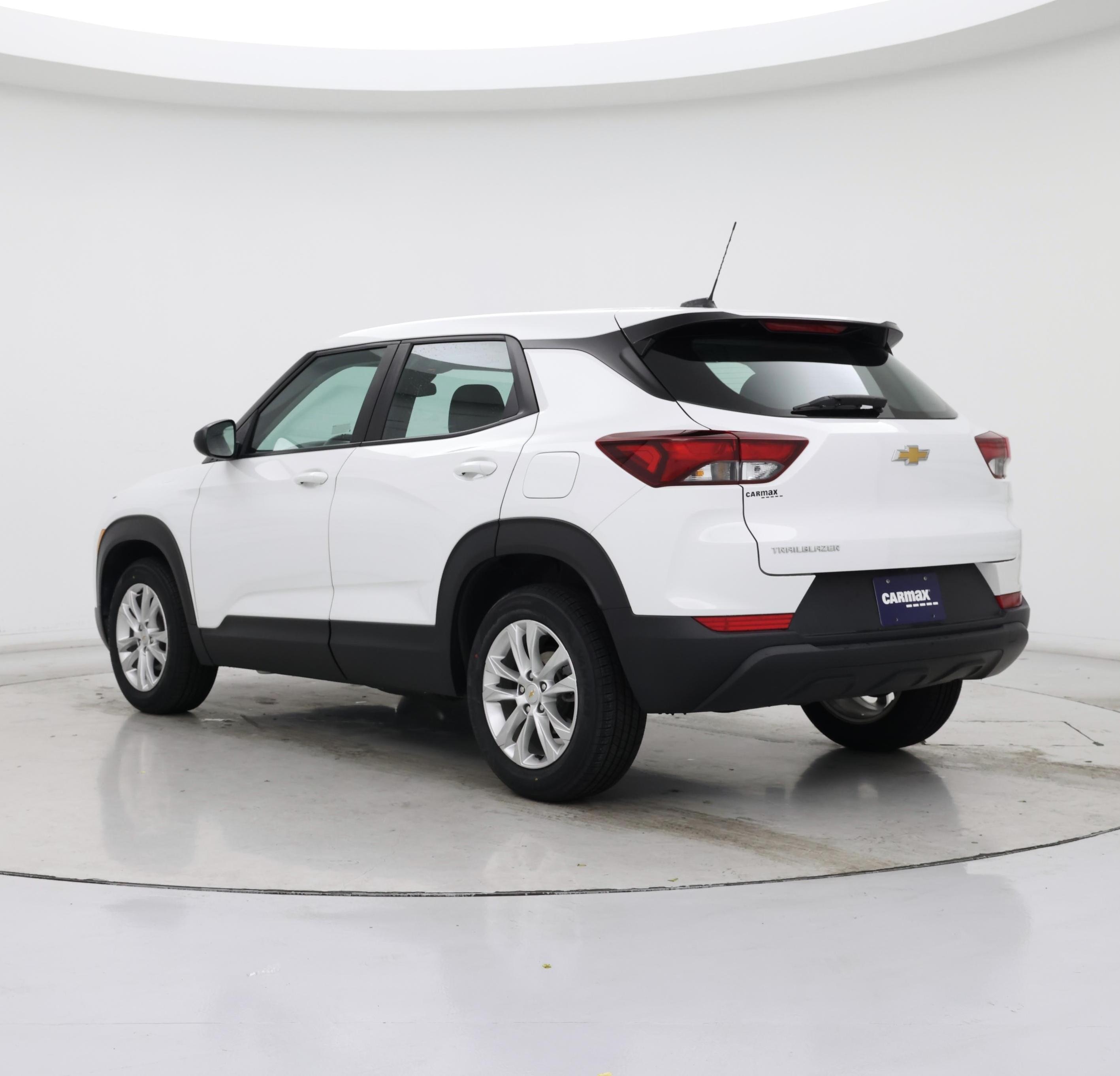 Thumbnail: 2023 Chevrolet TrailBlazer - 2