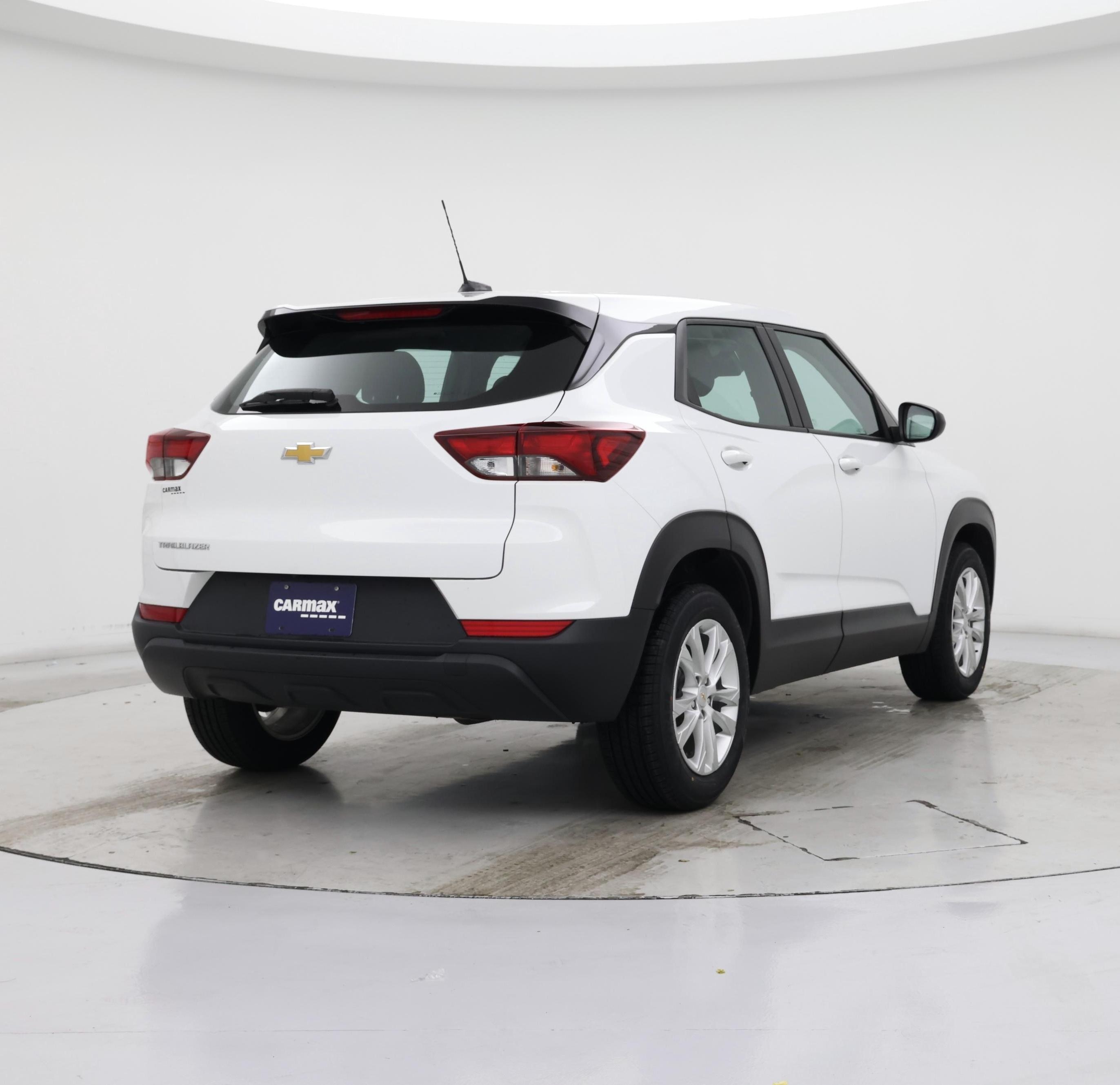 Thumbnail: 2023 Chevrolet TrailBlazer - 8