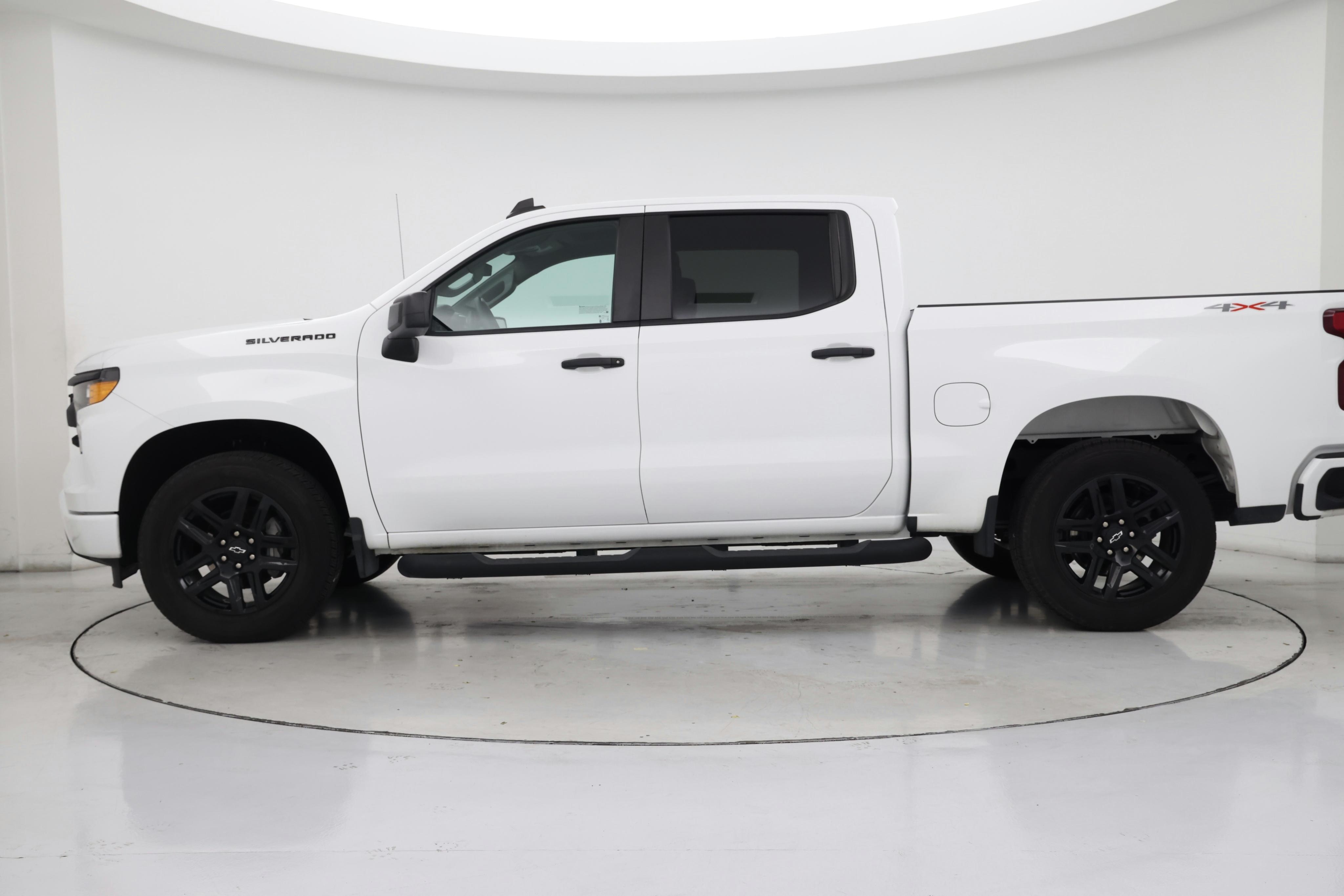 Thumbnail: 2023 Chevrolet Silverado 1500 - 3