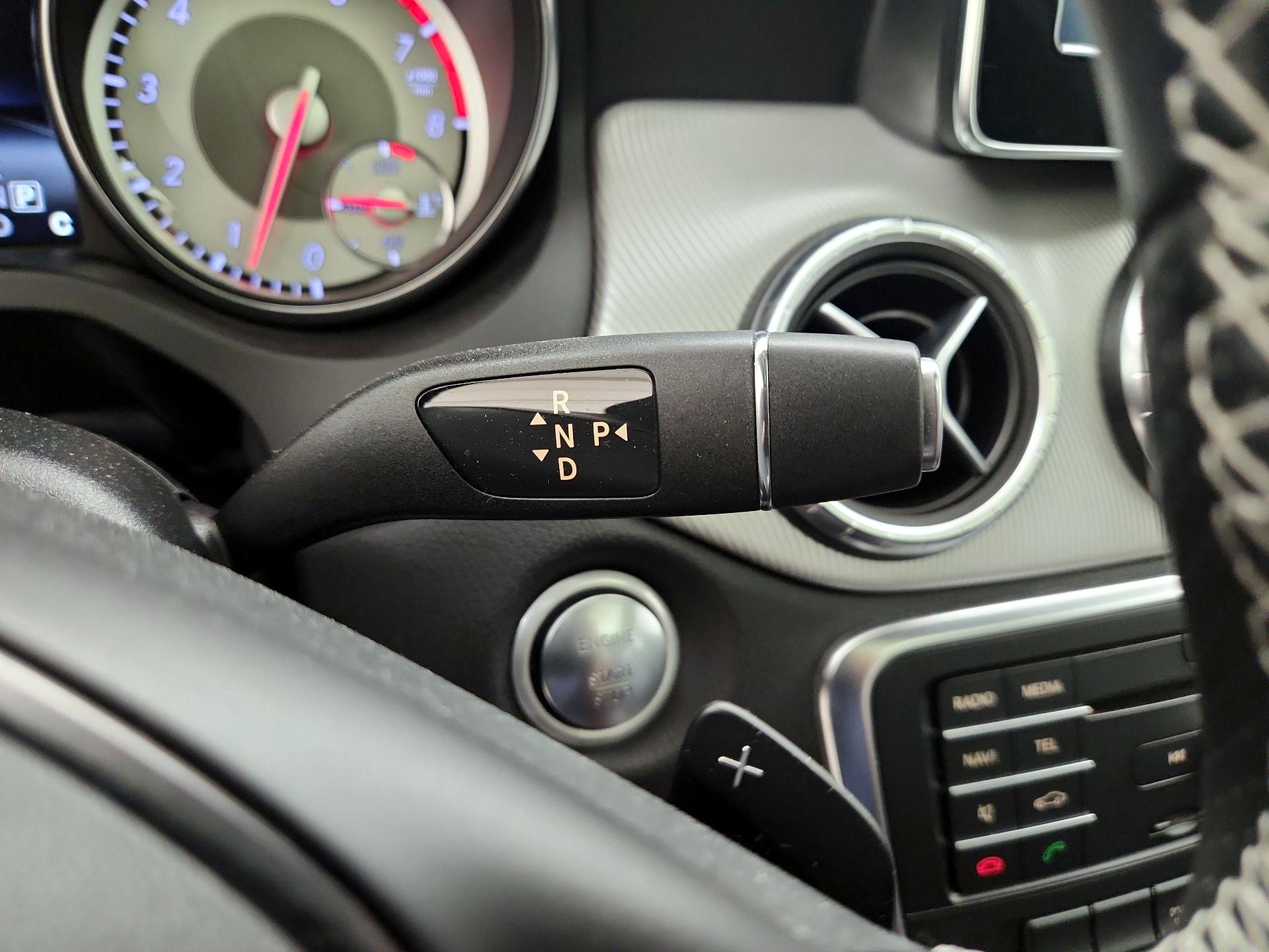 Thumbnail: 2016 Mercedes-Benz CLA - 16