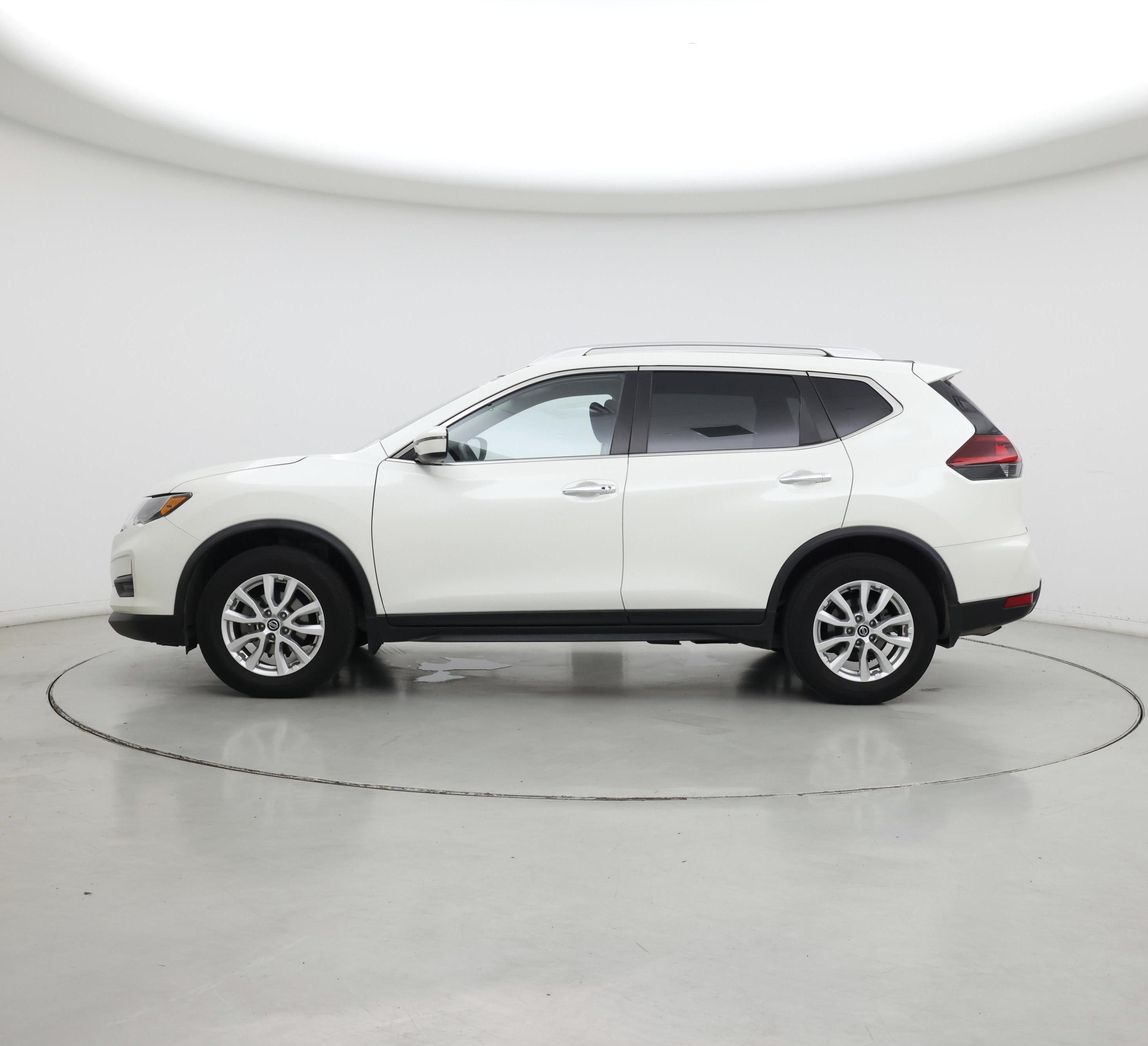 Thumbnail: 2020 Nissan Rogue - 3