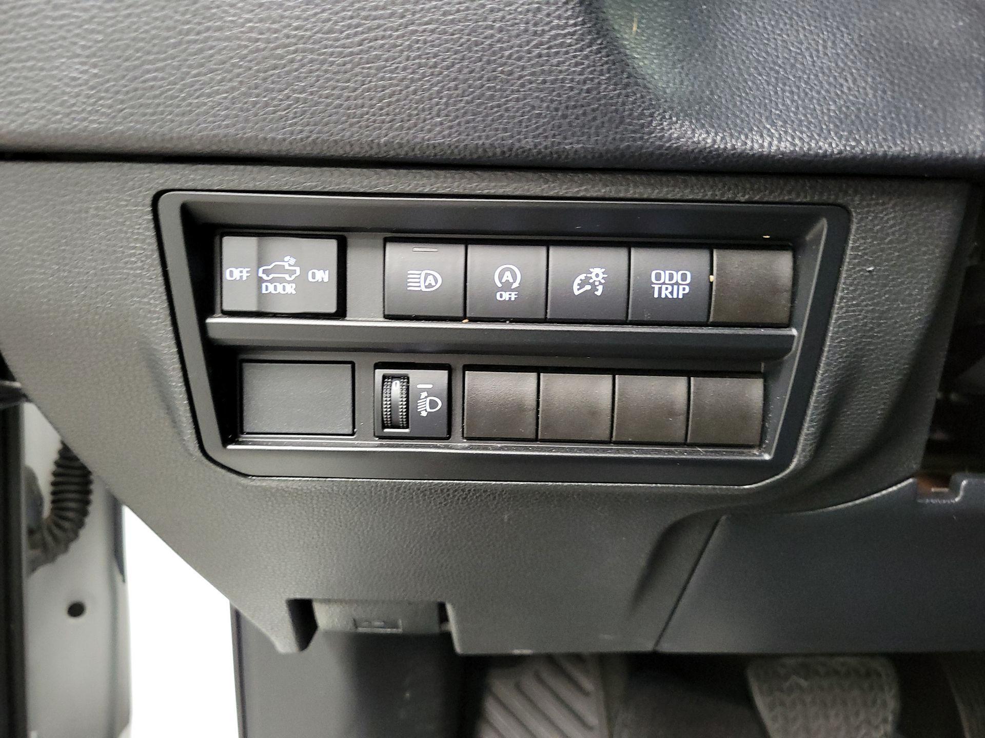 Thumbnail: 2022 Toyota Tundra - 13