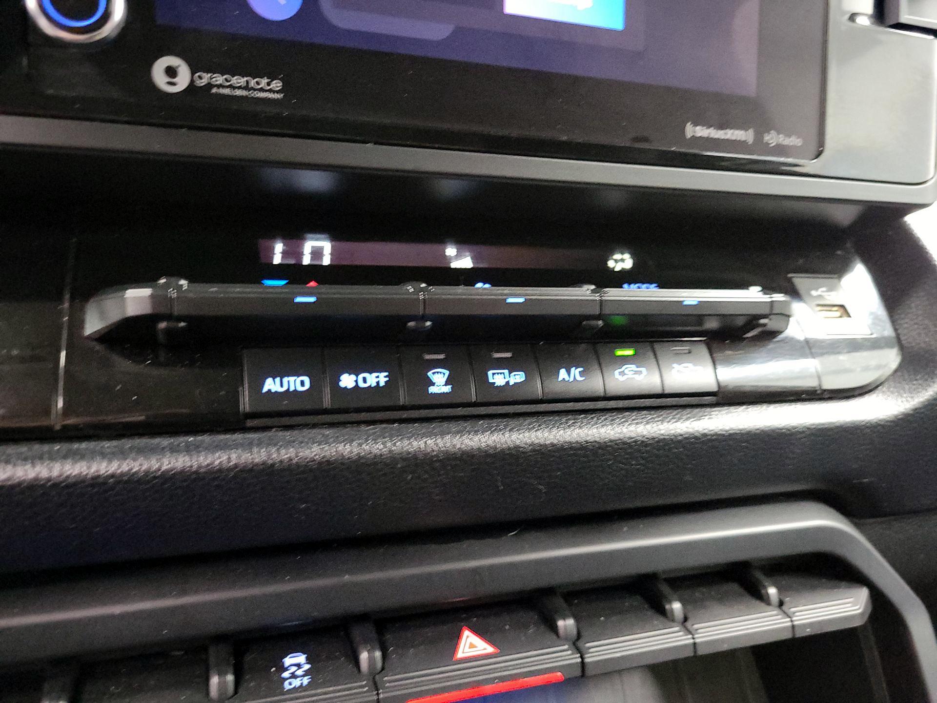 Thumbnail: 2022 Toyota Tundra - 16