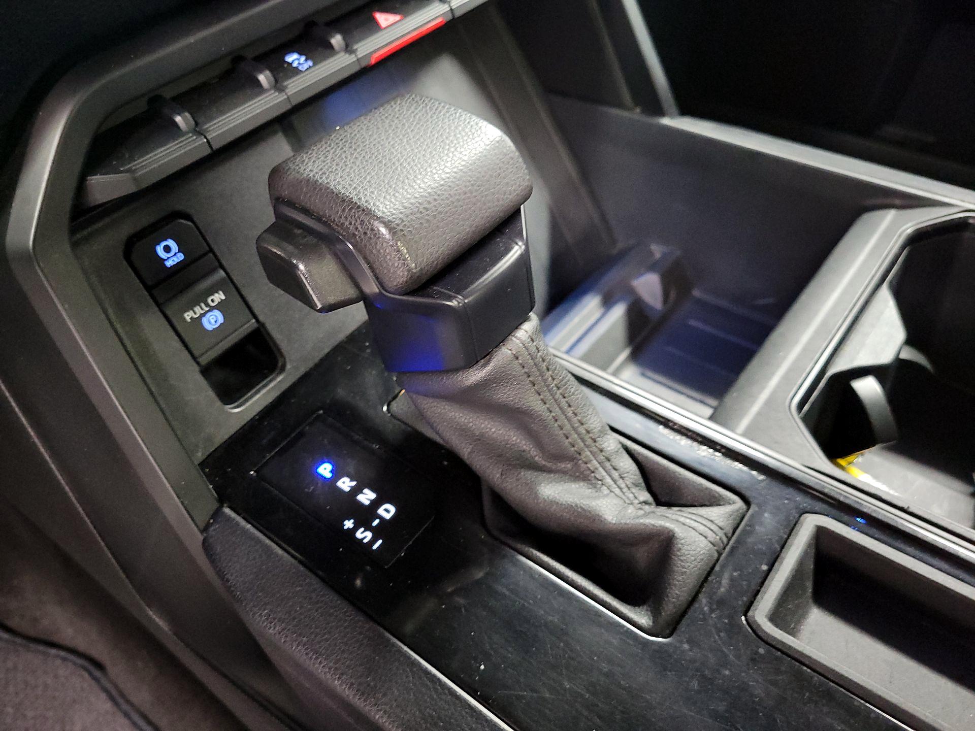 Thumbnail: 2022 Toyota Tundra - 17