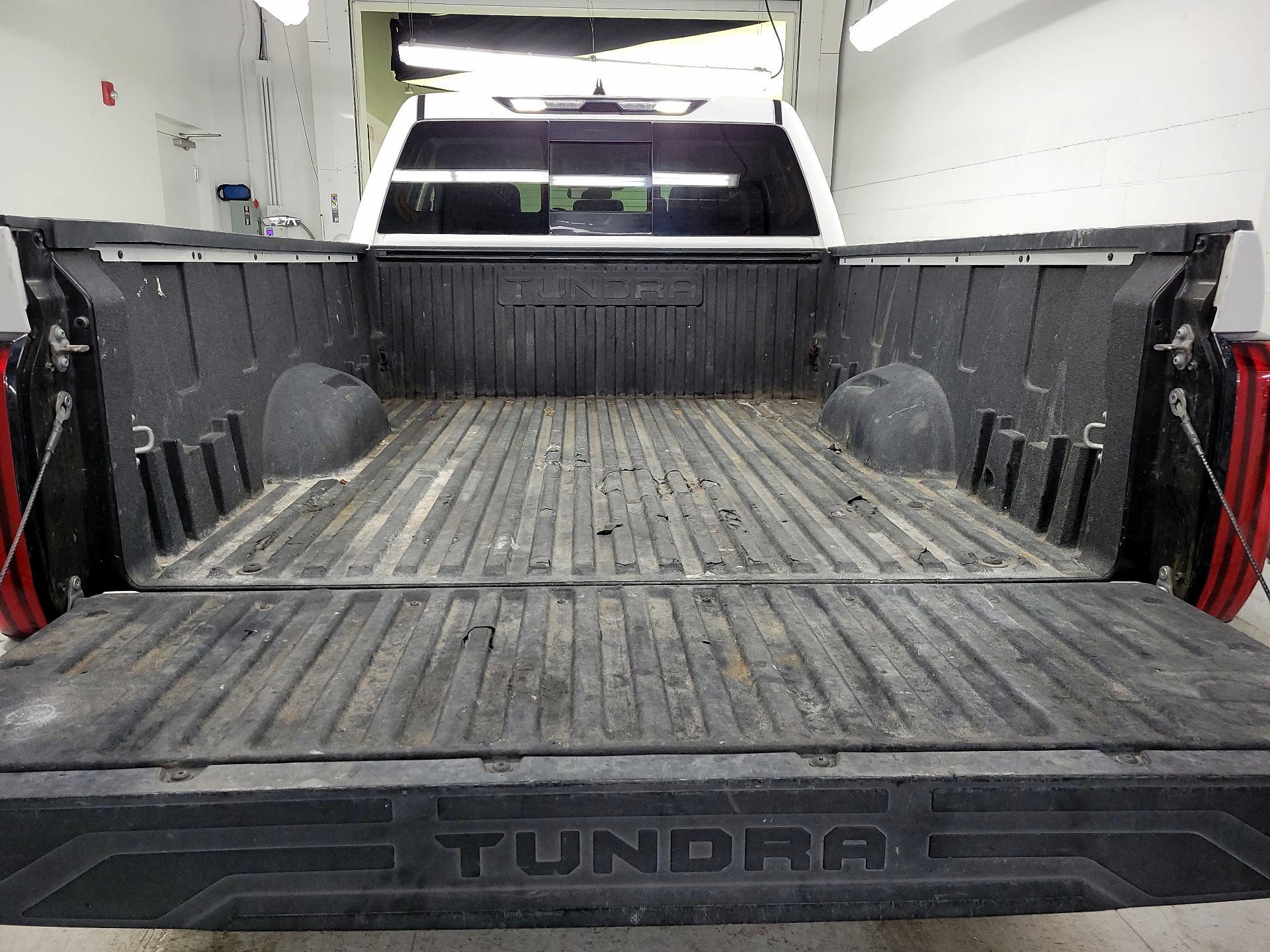 Thumbnail: 2022 Toyota Tundra - 20