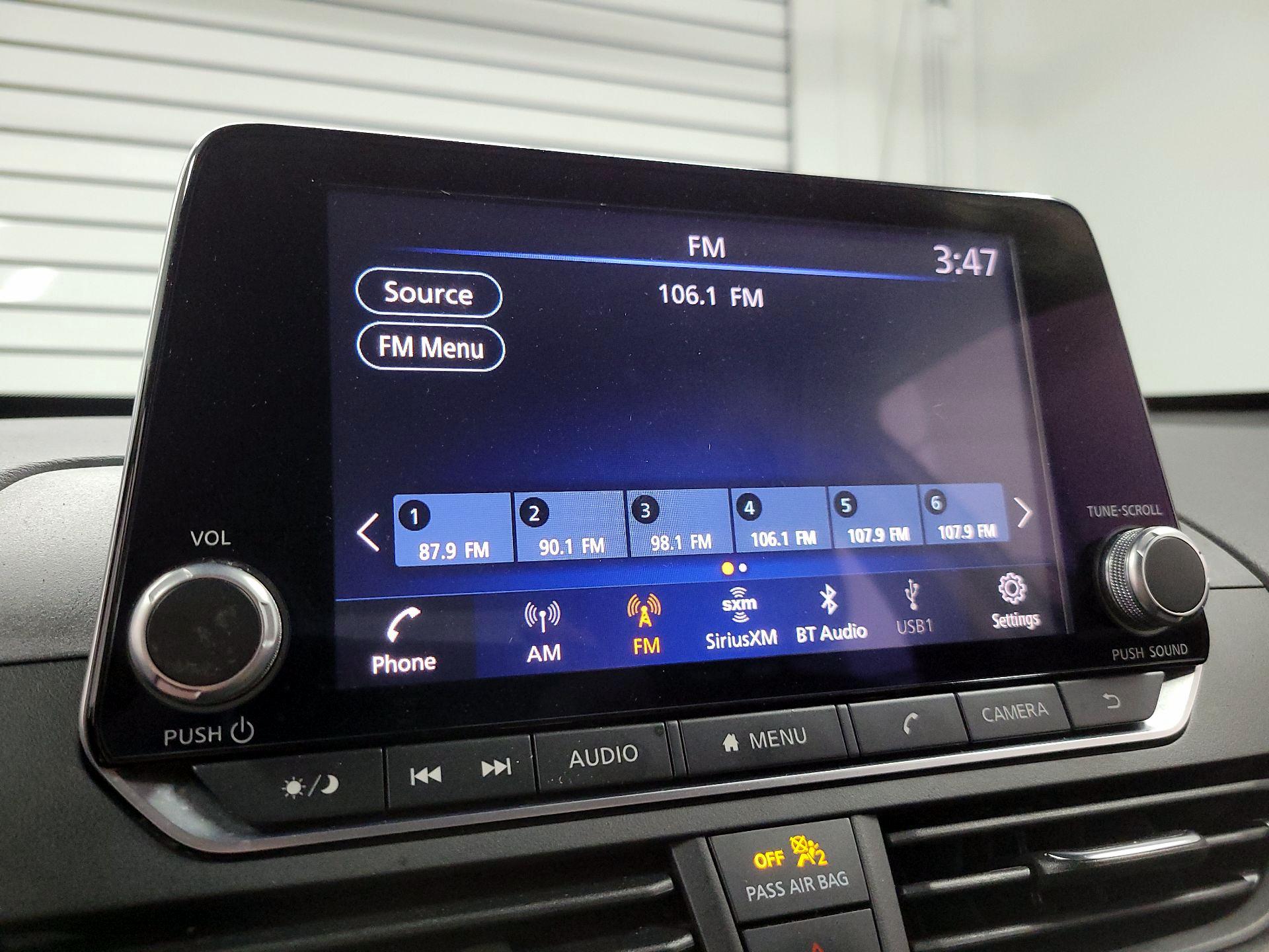 Thumbnail: 2022 Nissan Altima - 15