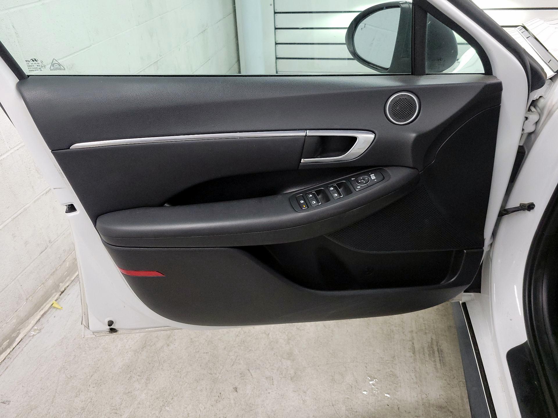 Thumbnail: 2022 Hyundai Sonata - 12