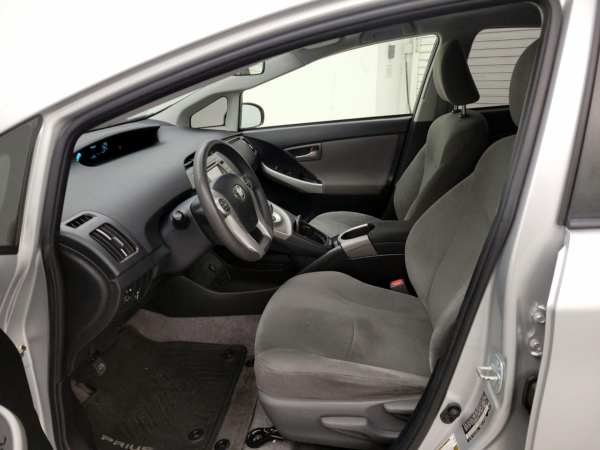 Thumbnail: 2014 Toyota Prius - 11