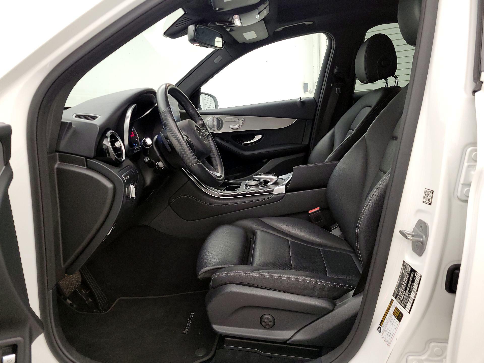 Thumbnail: 2019 Mercedes-Benz GLC - 11