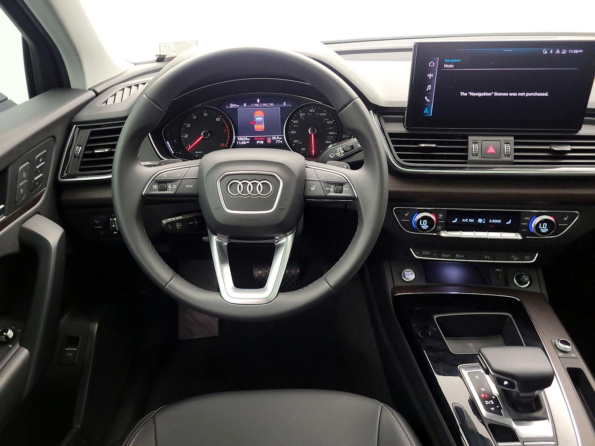 Thumbnail: 2023 Audi Q5 - 10