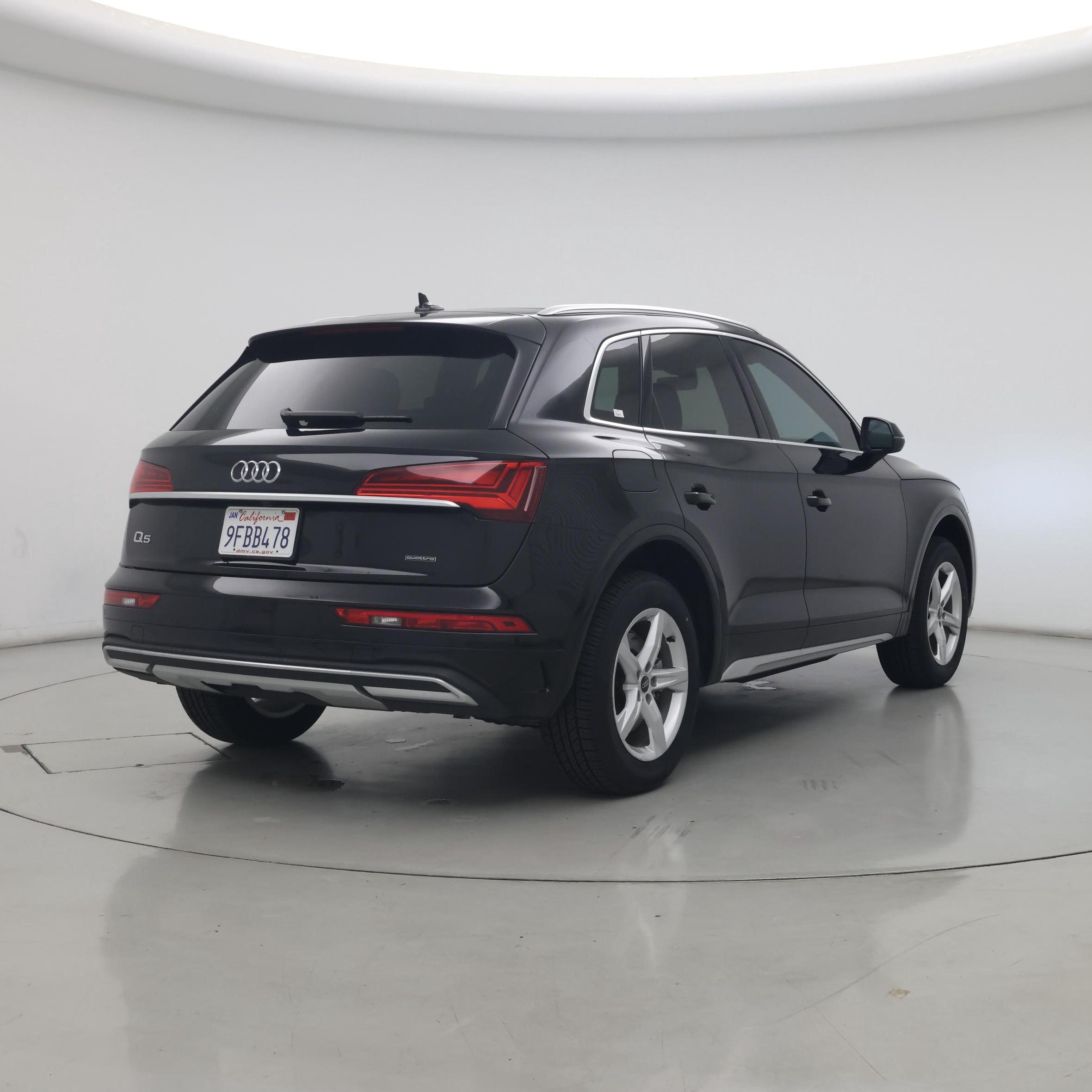 Thumbnail: 2023 Audi Q5 - 8