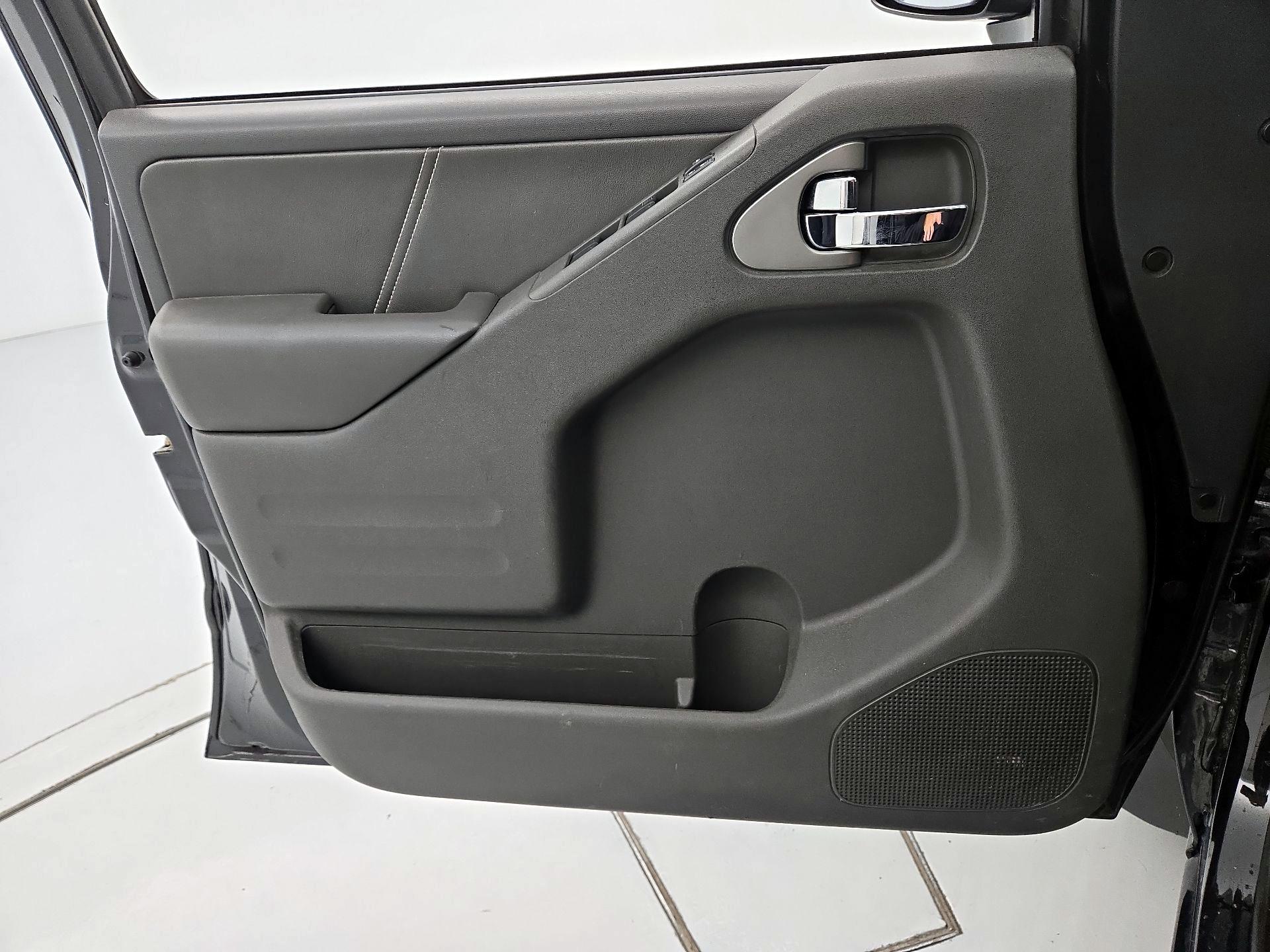 Thumbnail: 2020 Nissan Frontier - 12