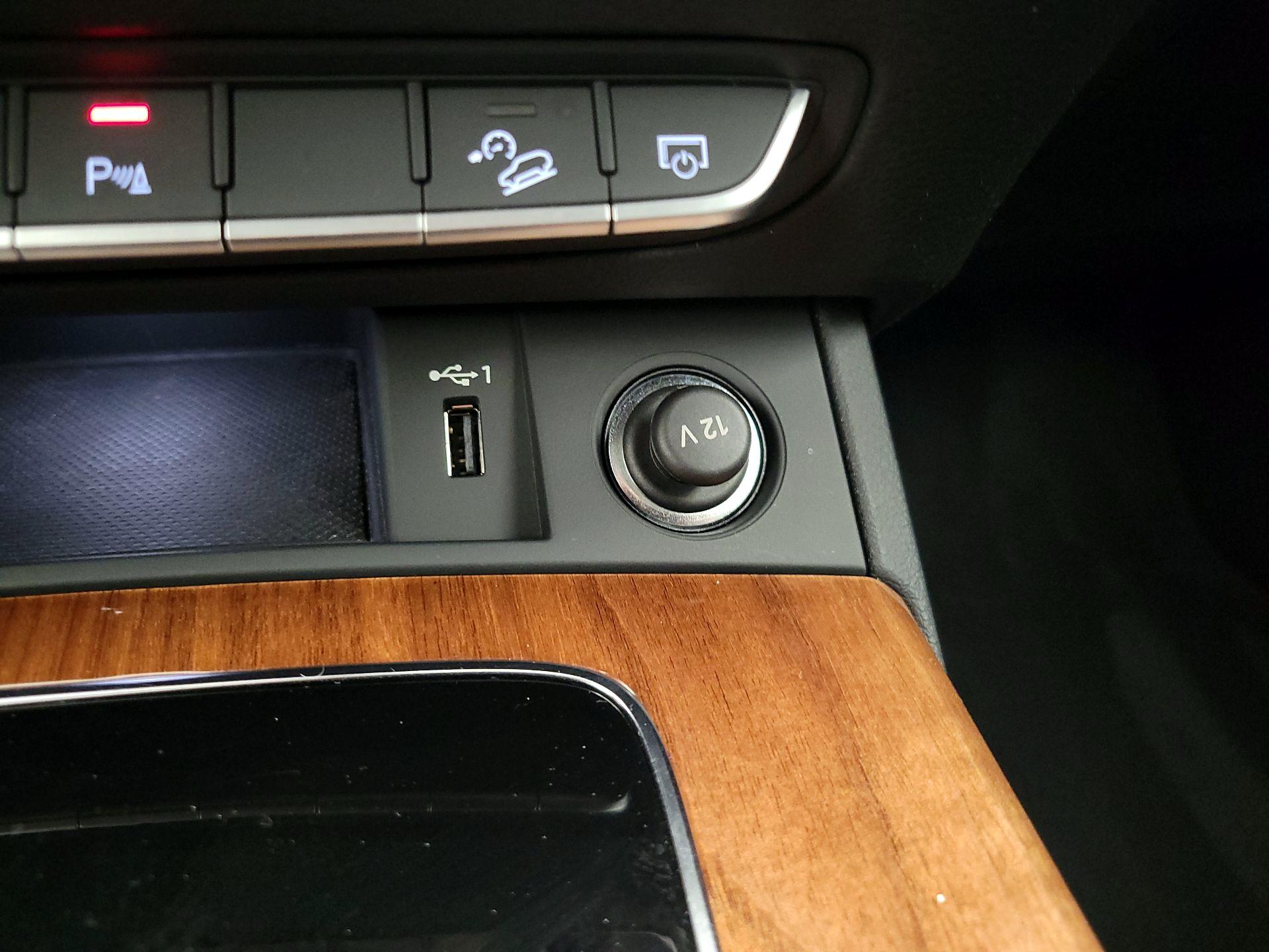 Thumbnail: 2023 Audi Q5 - 18