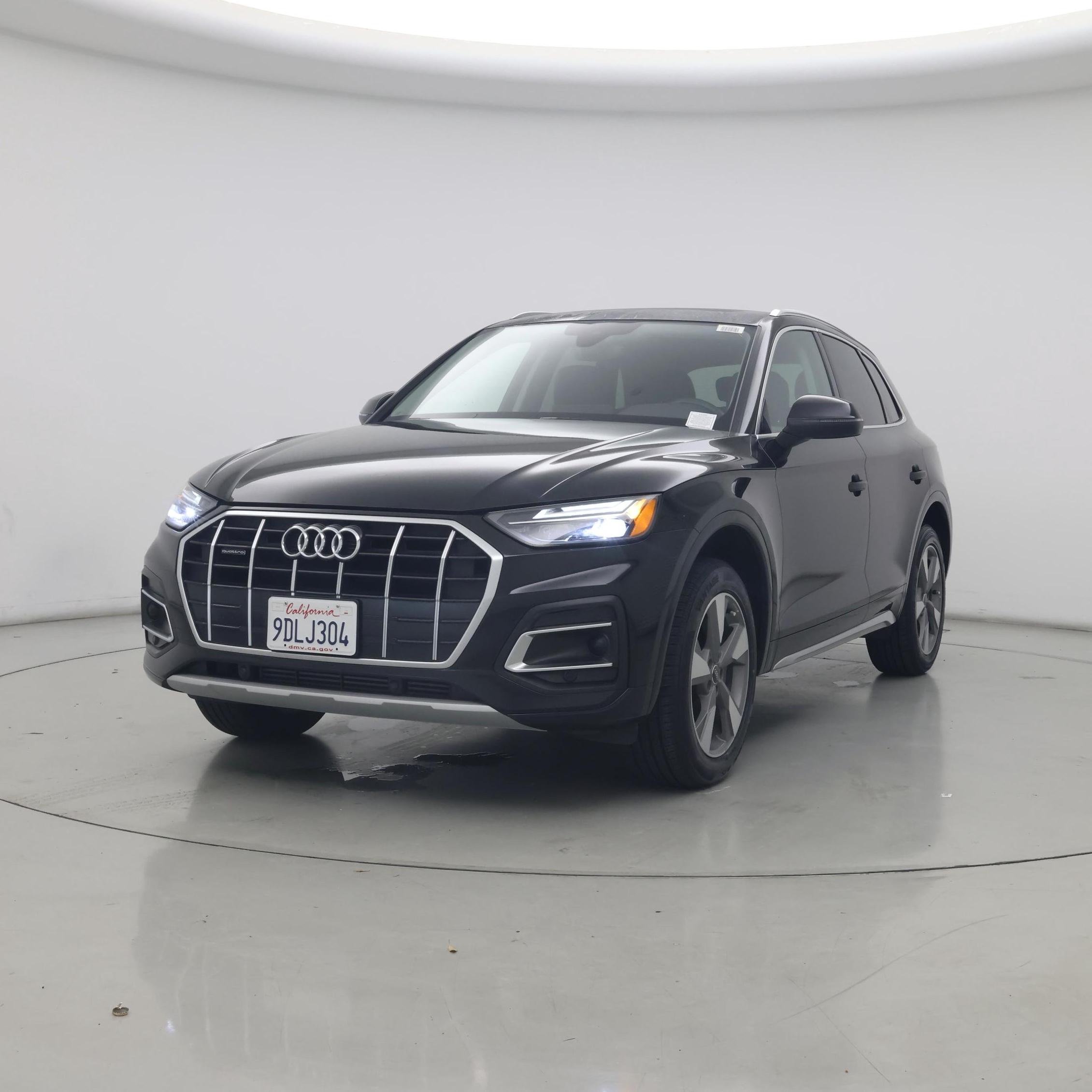 Thumbnail: 2023 Audi Q5 - 4