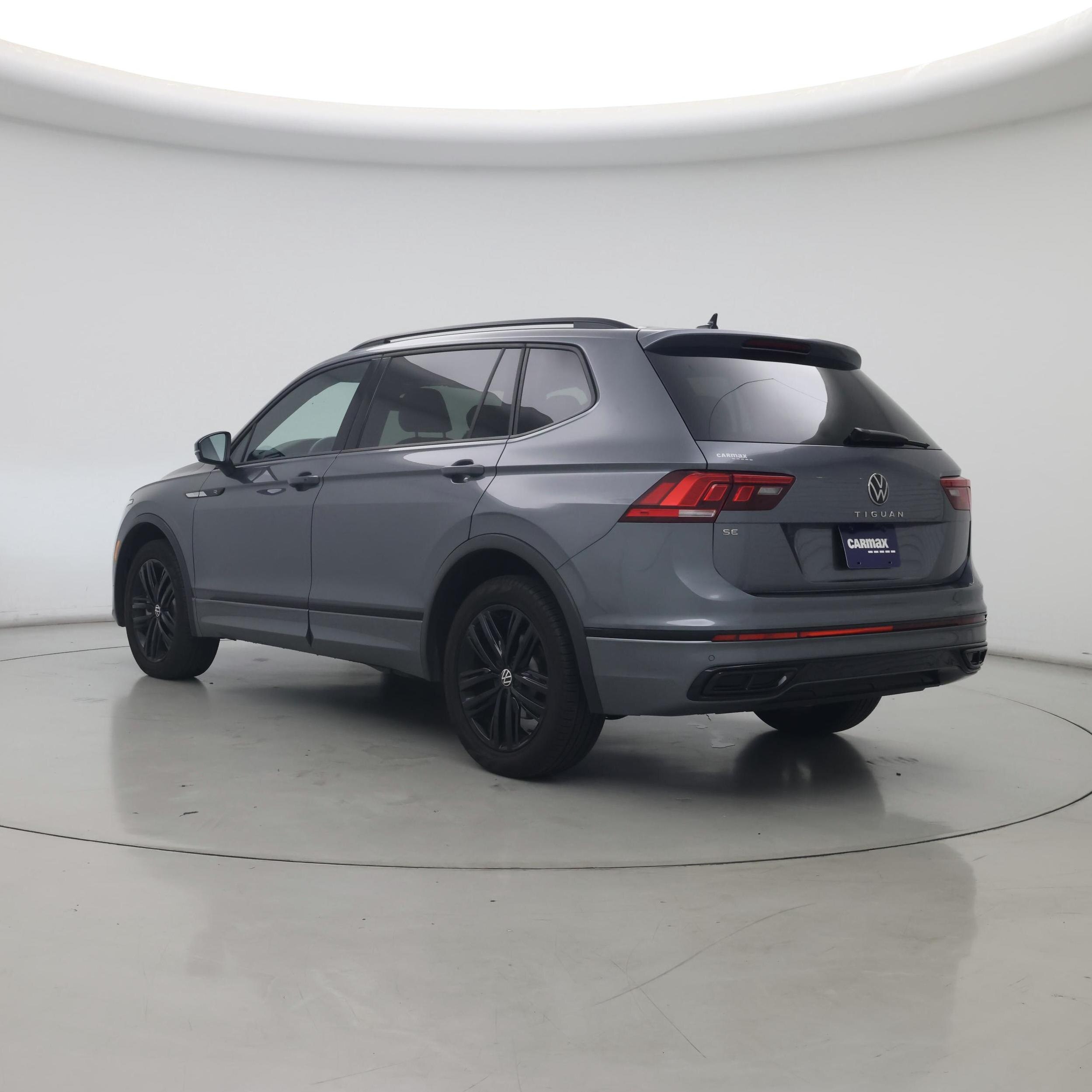 Thumbnail: 2022 Volkswagen Tiguan - 2