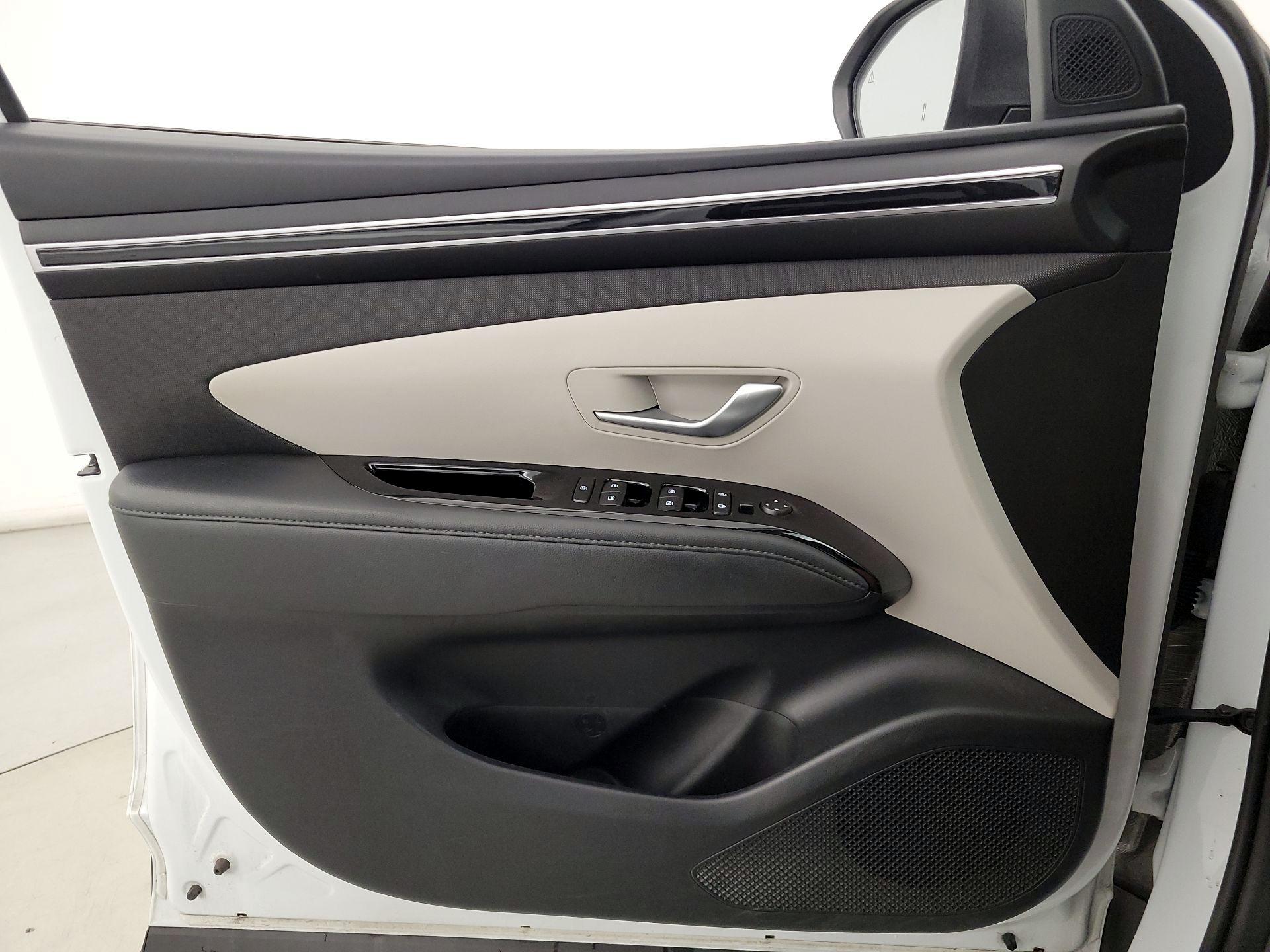 Thumbnail: 2022 Hyundai Tucson - 12
