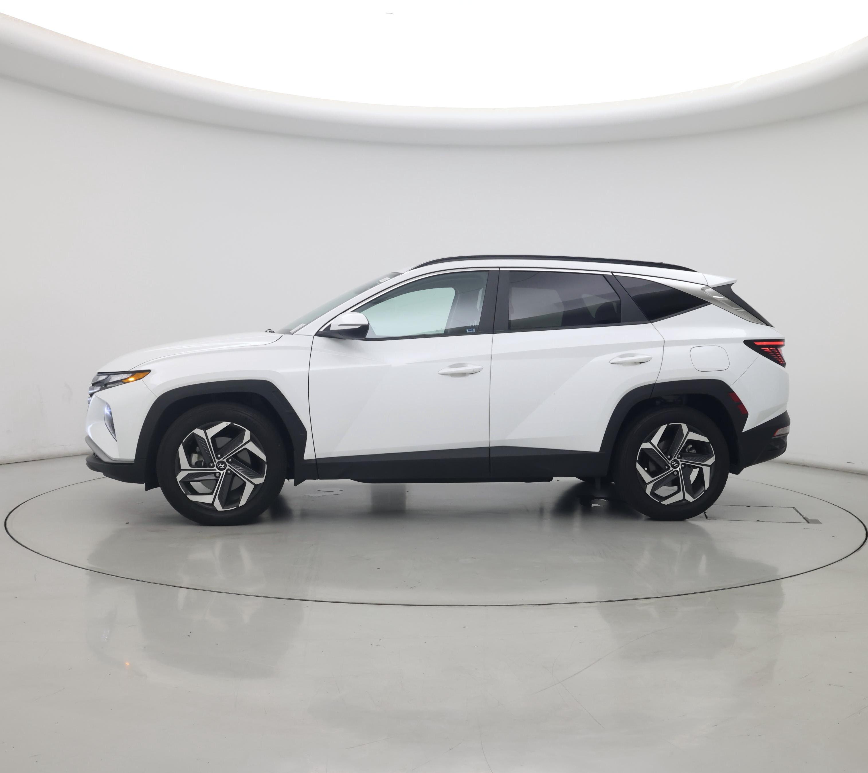 Thumbnail: 2022 Hyundai Tucson - 3