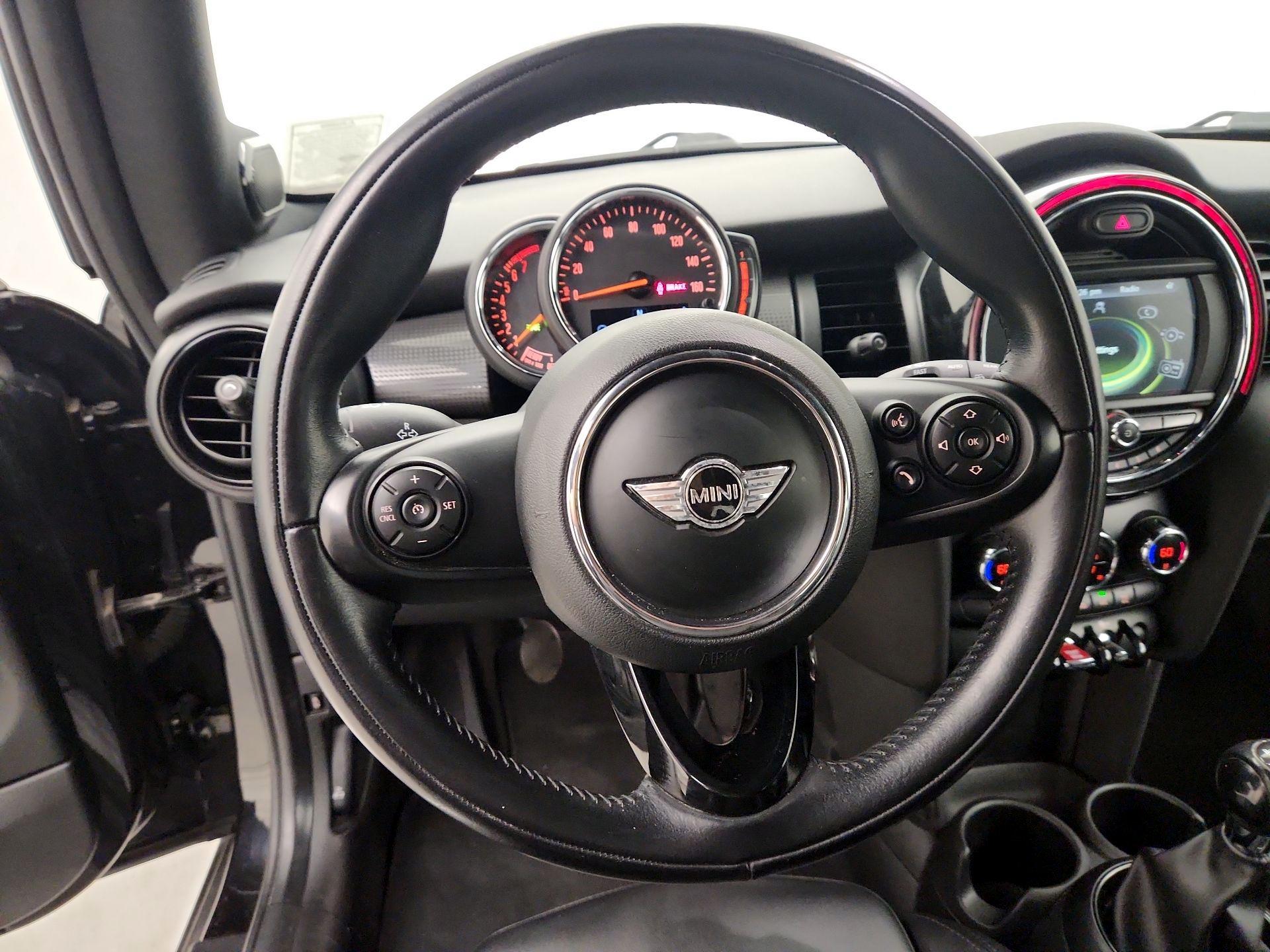 Thumbnail: 2018 MINI Cooper Hardtop - 10