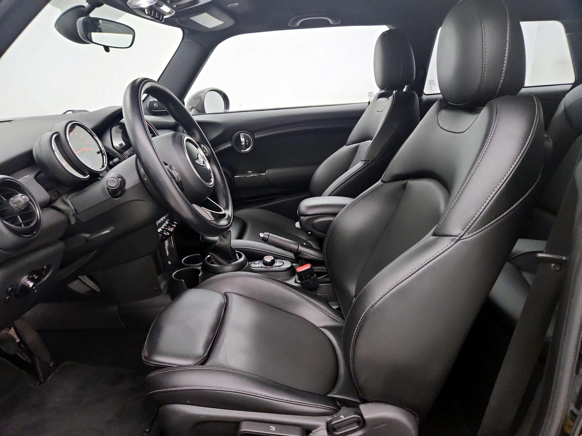 Thumbnail: 2018 MINI Cooper Hardtop - 11