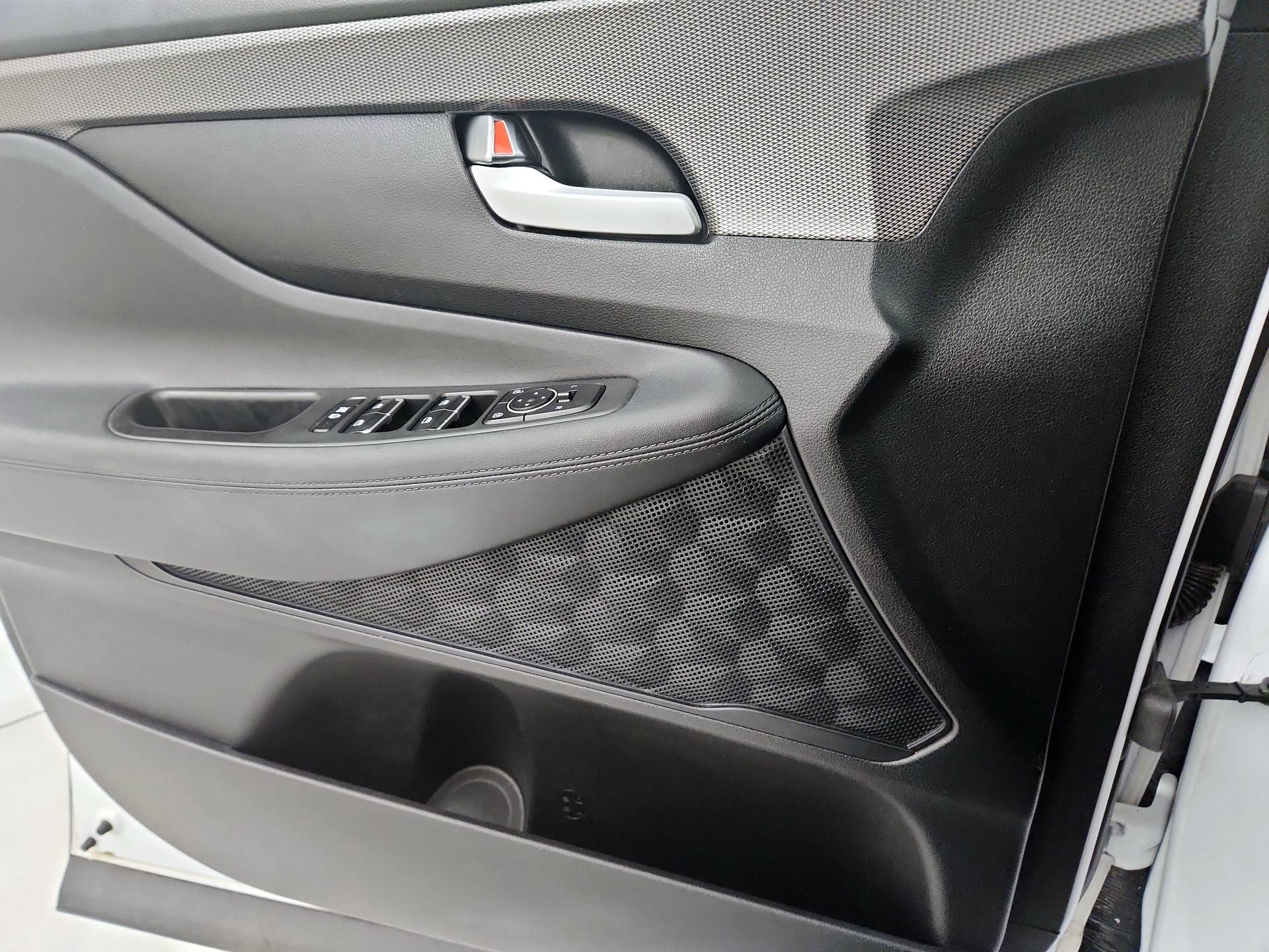 Thumbnail: 2019 Hyundai Santa Fe - 12