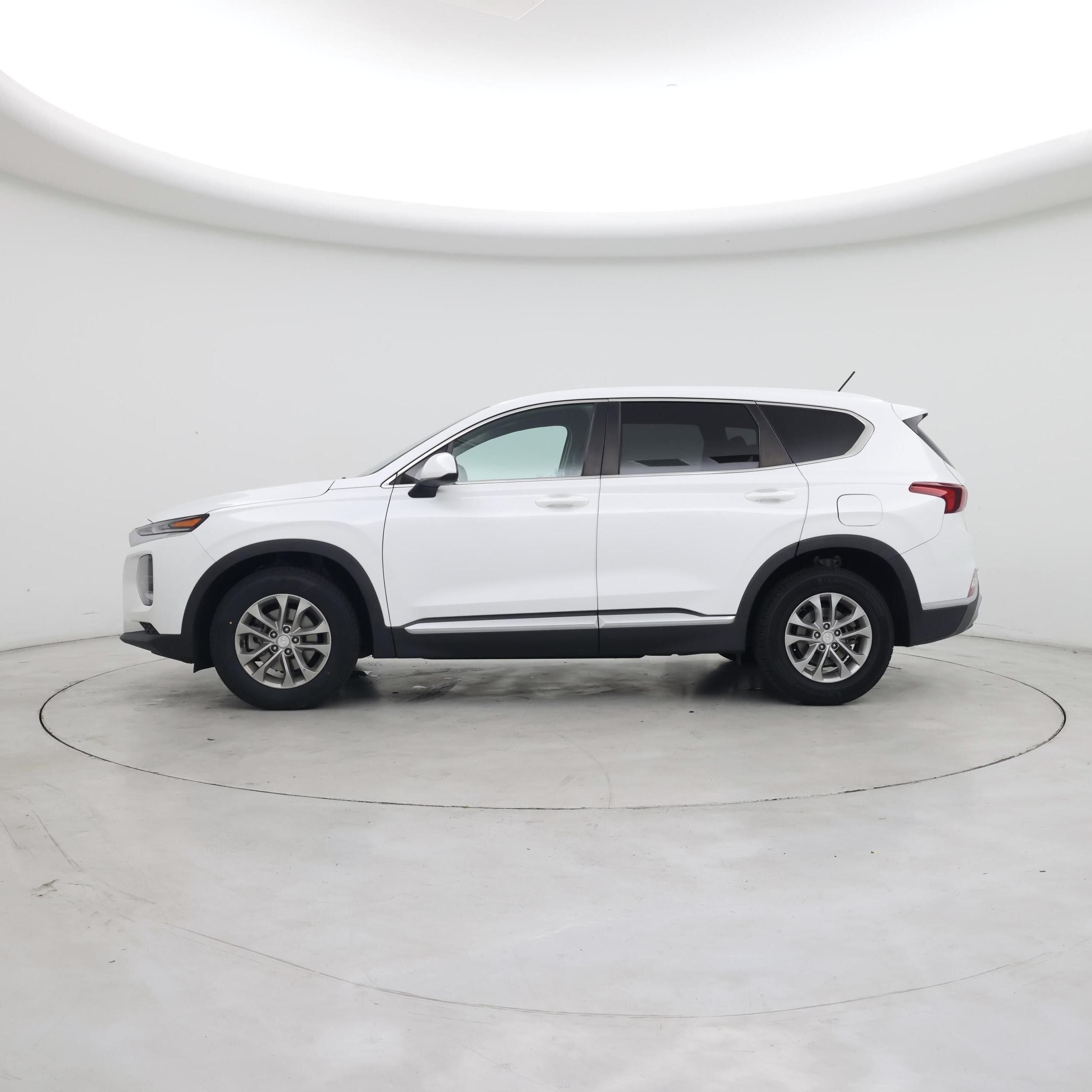Thumbnail: 2019 Hyundai Santa Fe - 3