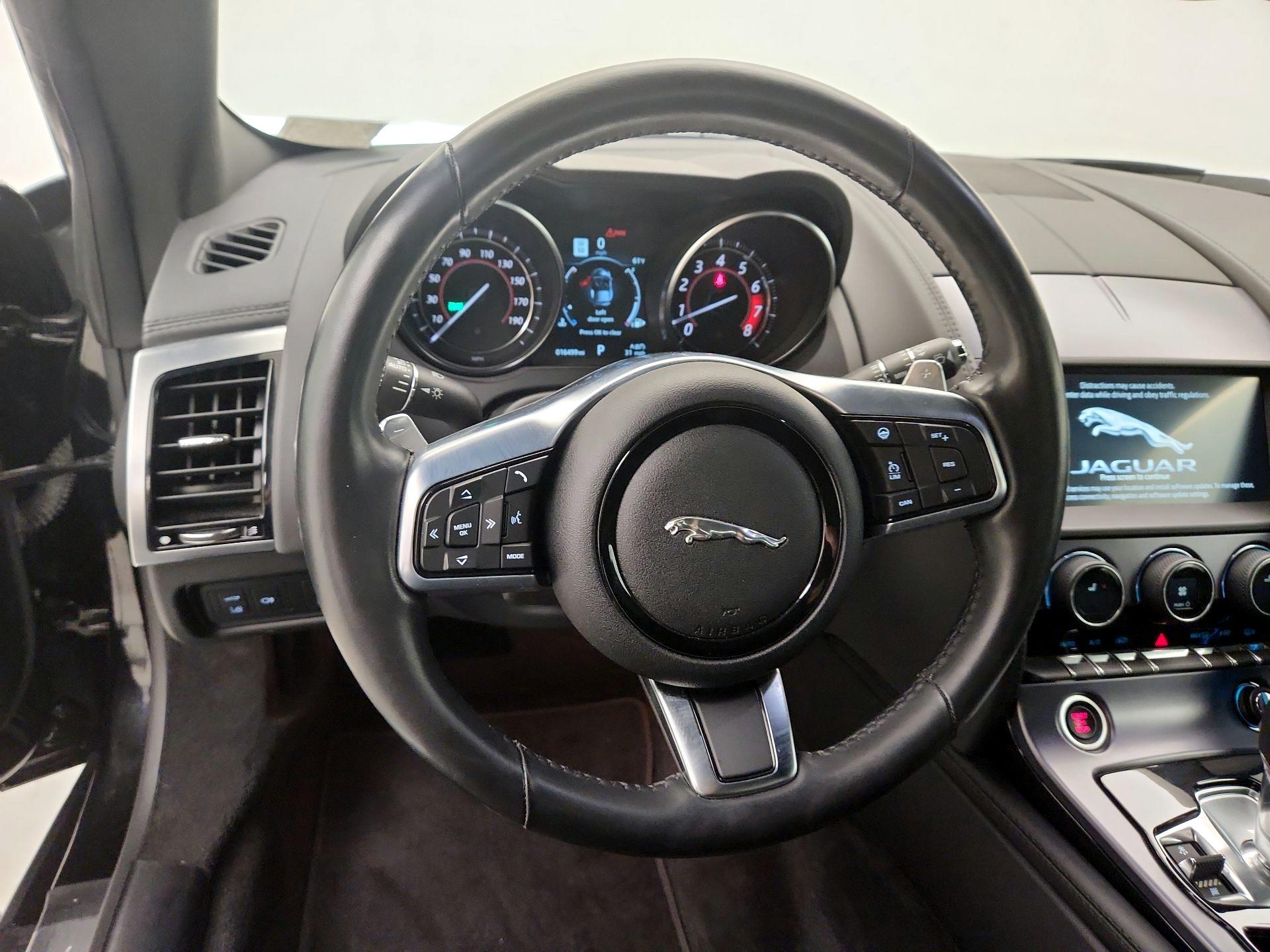 Thumbnail: 2019 Jaguar F-Type - 10