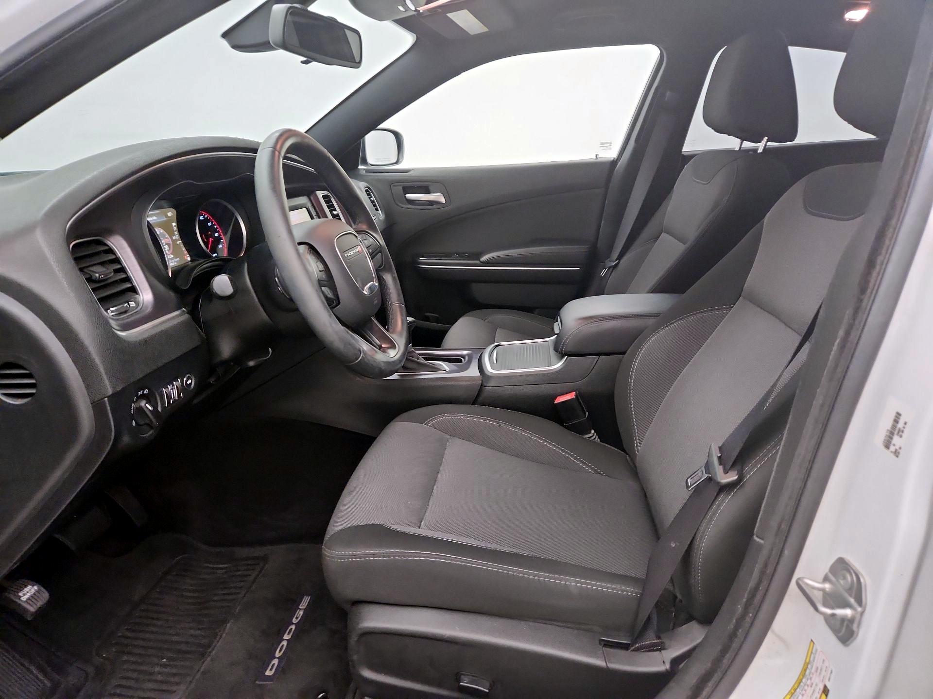 Thumbnail: 2016 Dodge Charger - 11