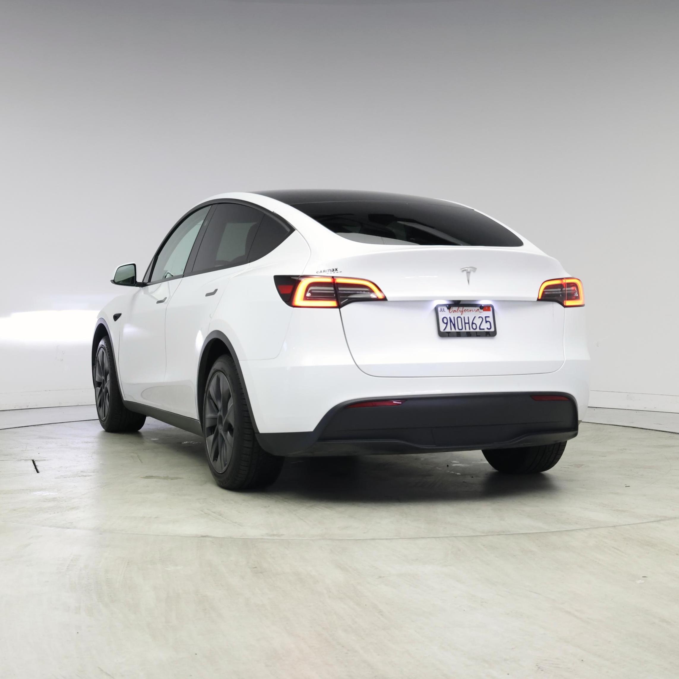 Thumbnail: 2024 Tesla Model Y - 2